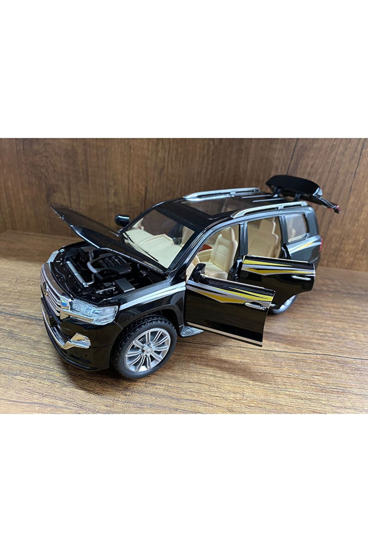 Toyota Land Cruıser Jip Model Araba 4 Kapı Bagaj Kaput Açılır Sesli Işıklı Toyota Land Cruiser Siyah
