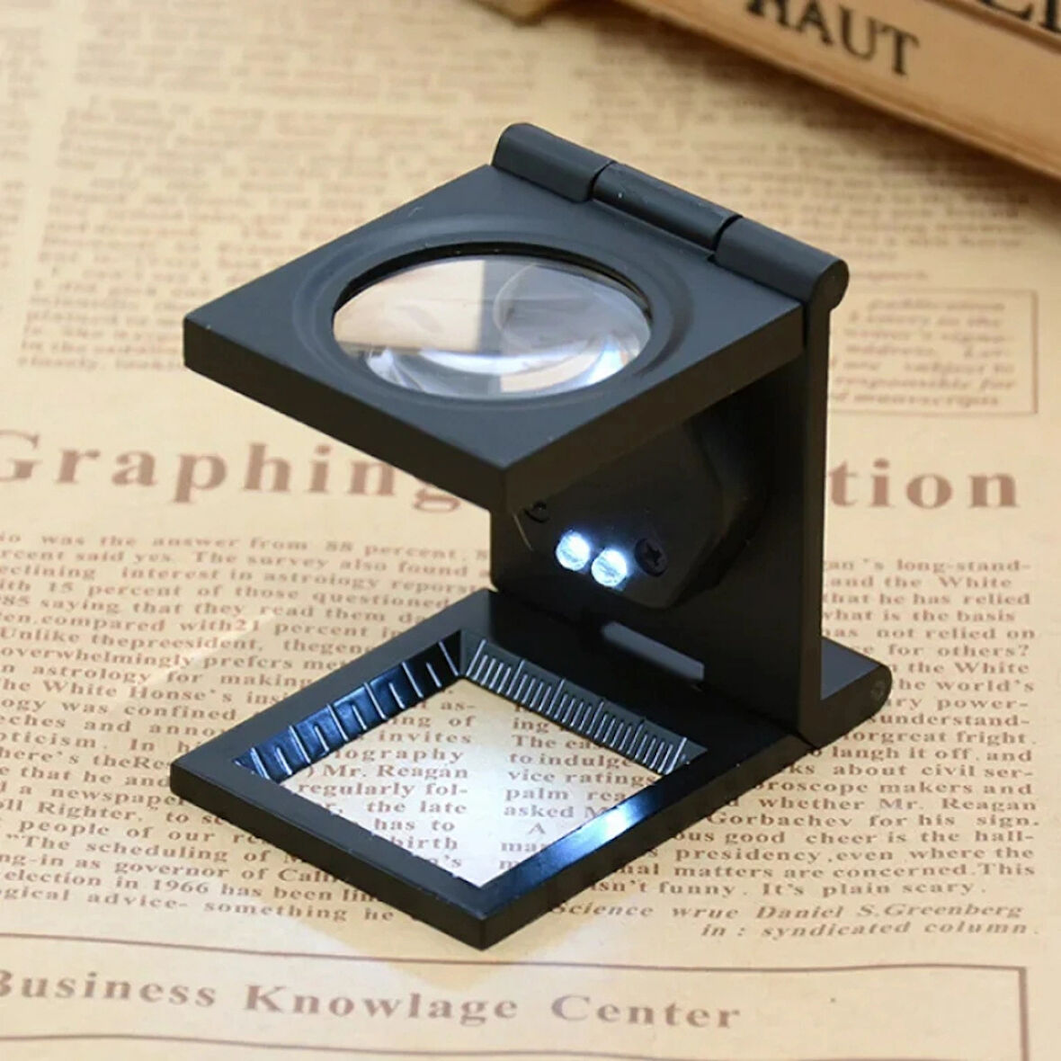 TH9005A Katlanabilir Metal Işıklı Büyüteç – 8x Zoom, LED Aydınlatmalı, Deri Kılıflı
