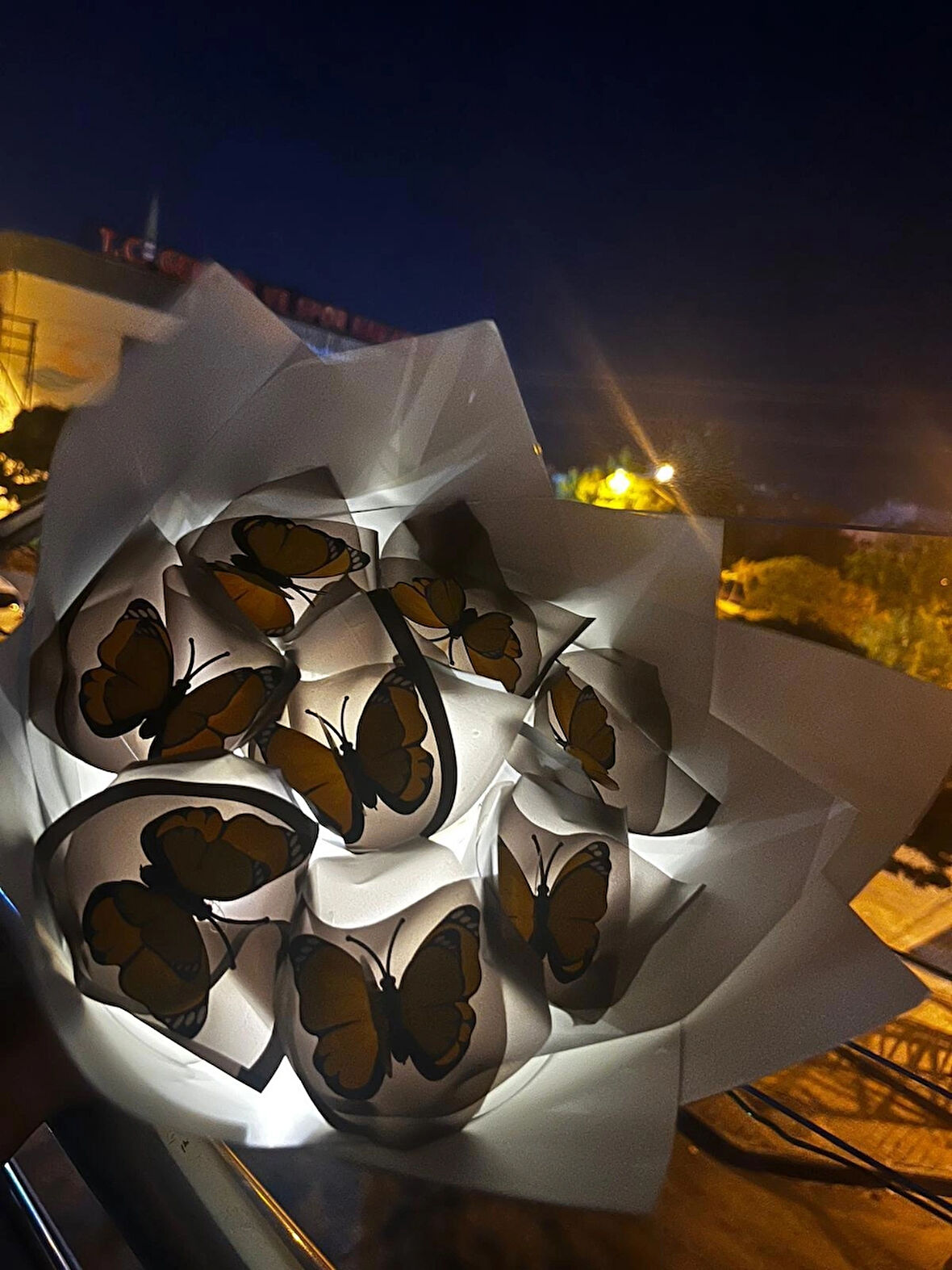 KAYZEN LETLİ SARI KELEBEK BUKETİ