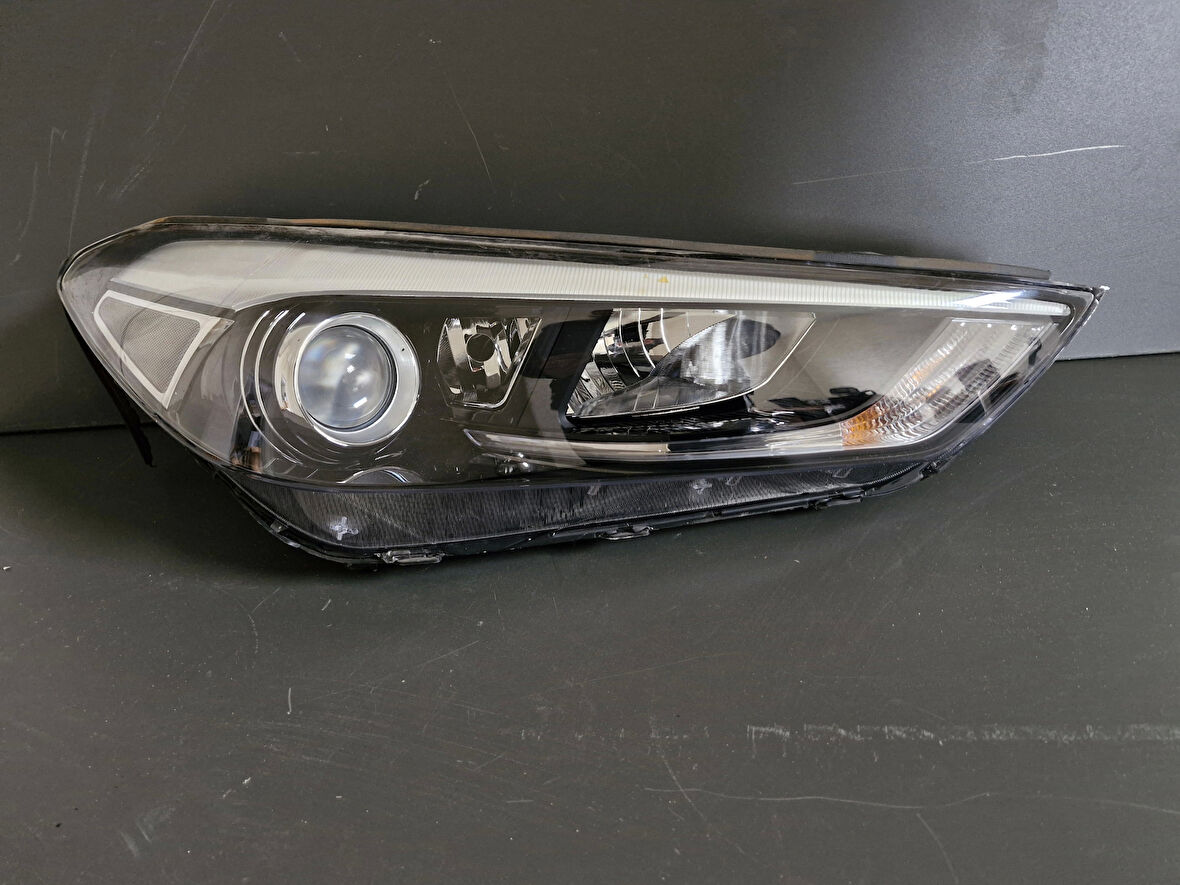 HYUNDAİ TUCSON SAĞ ÖN FAR MERCEKLİ LEDSİZ SIFIR 2015-2019