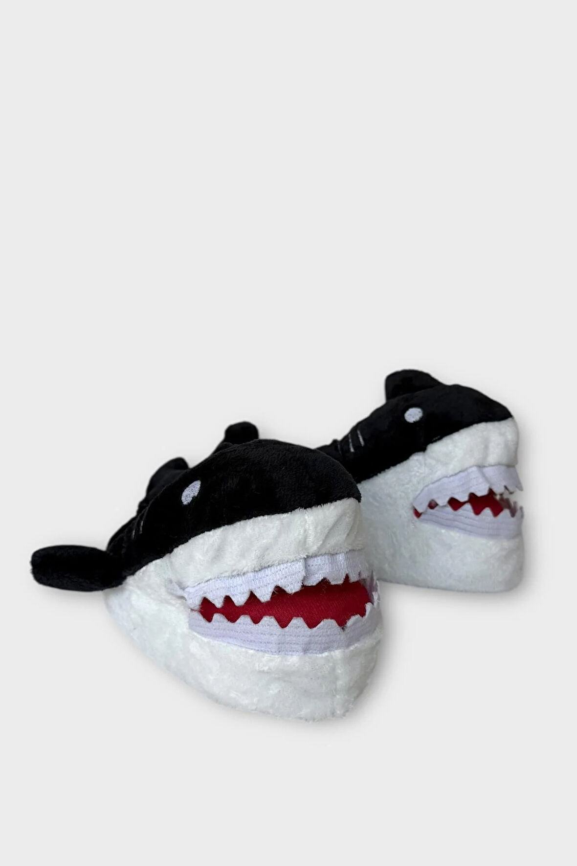 Kadın Köpek Balığı Figürlü Panduf SİYAH