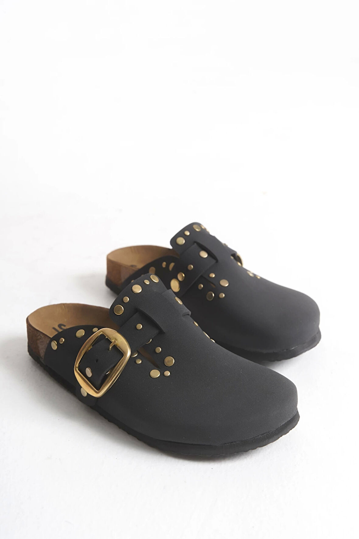 Kadın Mantar Taban Kışlık Önü Kapalı Keçe Modeli Sabo Günlük Rahat Siyah Troklu Ev Terliği 1 Beden Büyük Tercih Ediniz.