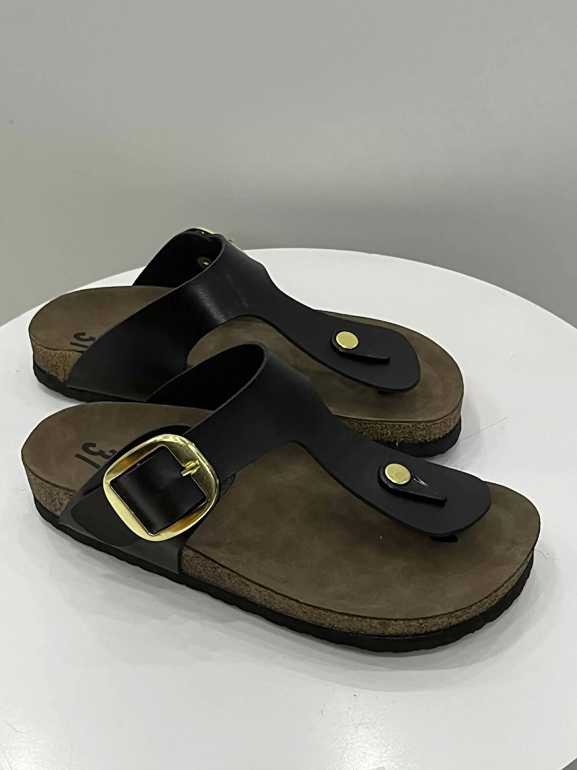 Gema Kadın Parmak Arası Siyah Terlik Yeni Sezon