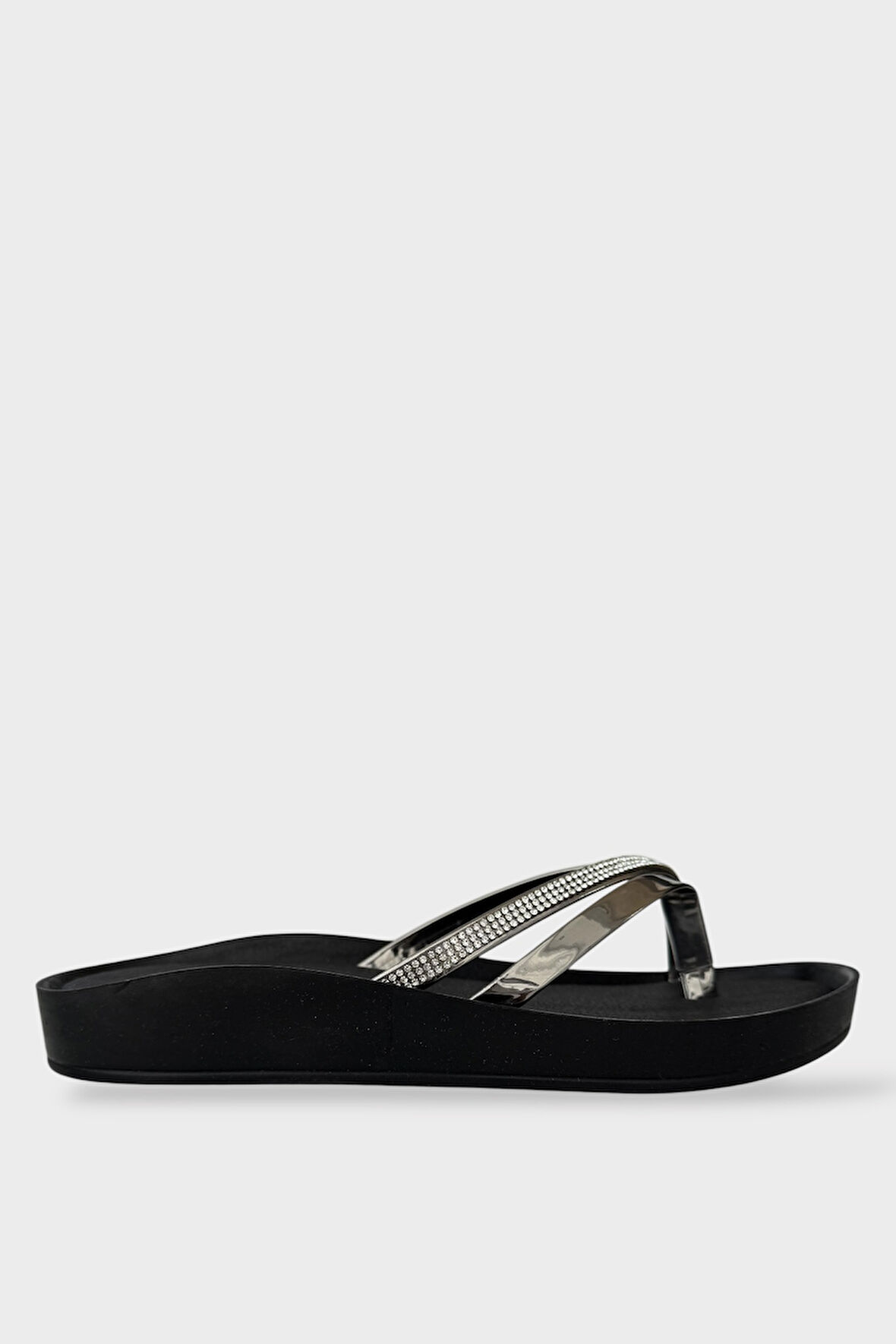 Taşlı Parmak Arası Kadın Terlik PLATİN