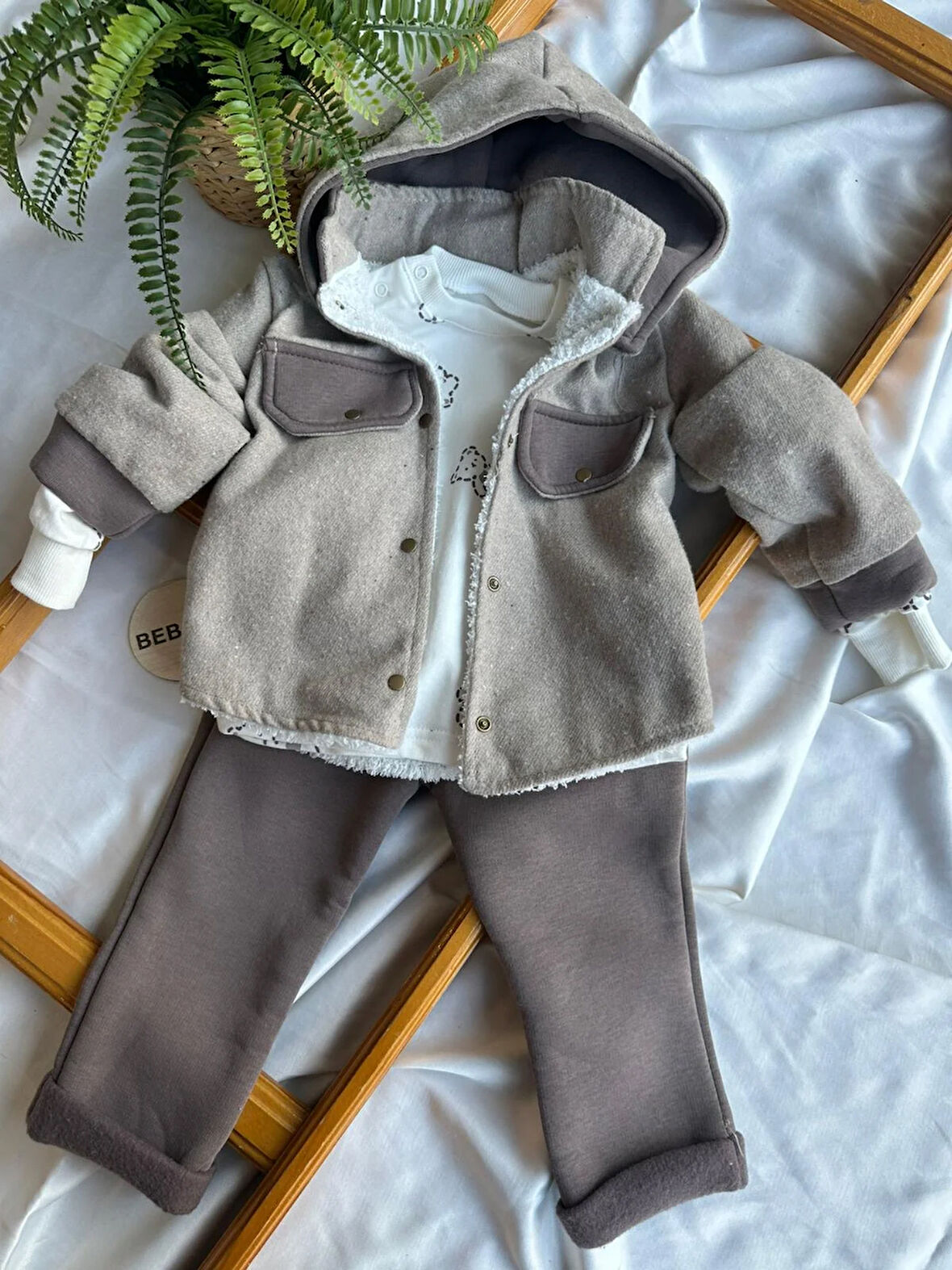 Kapüşonlu içi peluş  Çeket Takım 3'lü 