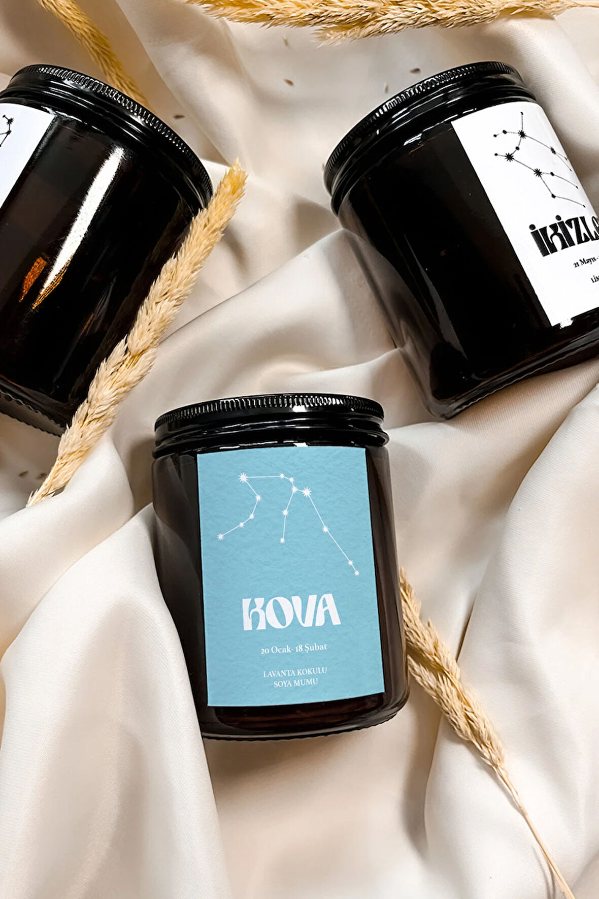 Kova Burcu Lavanta Kokulu %100 Soya Mumu Amber Kavanoz Mum