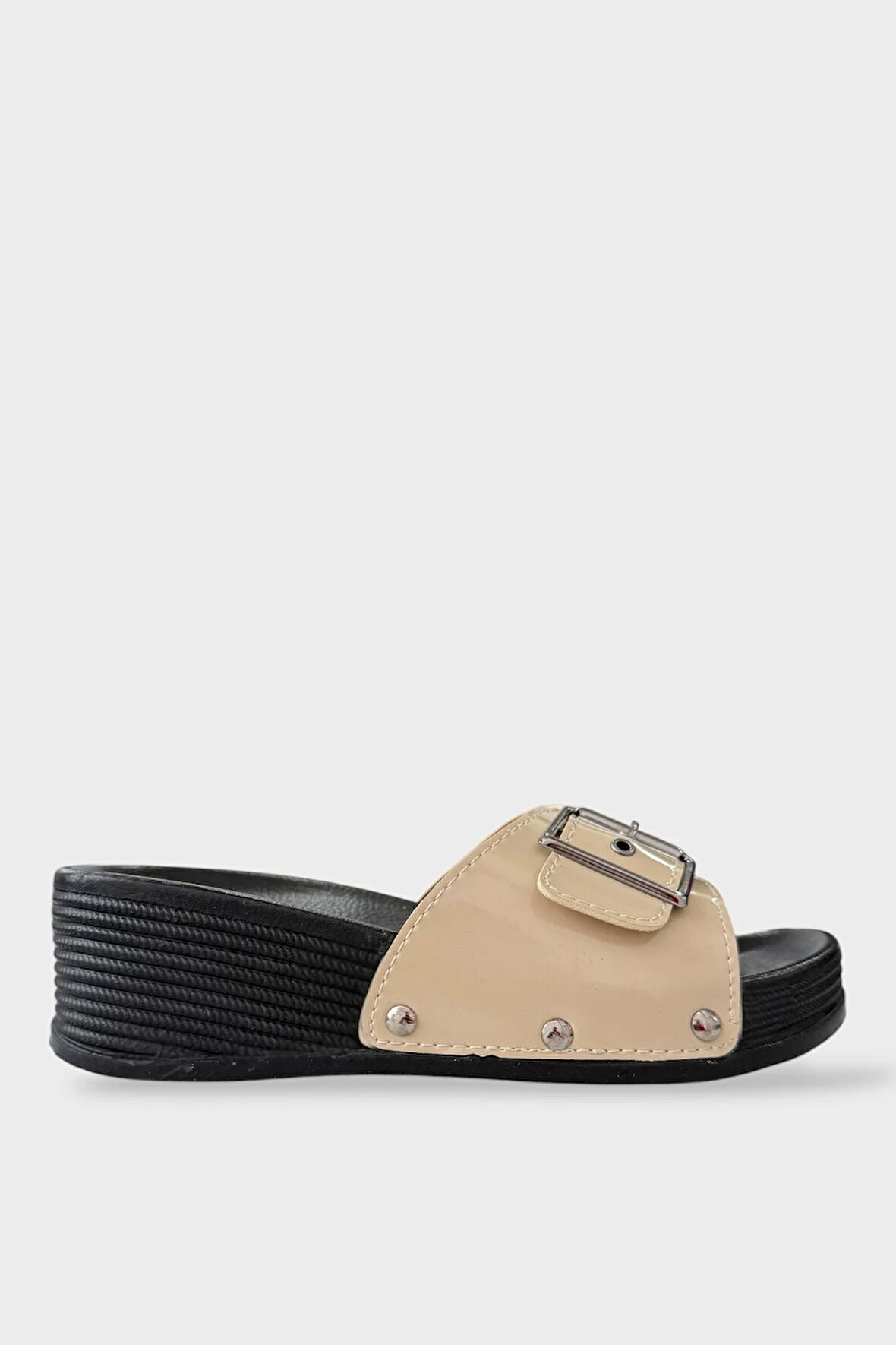 Kadın Günlük Terlik Tokalı Şık Ortopedik Yazlık Ev Plaj Tatil İş Terliği BEJ