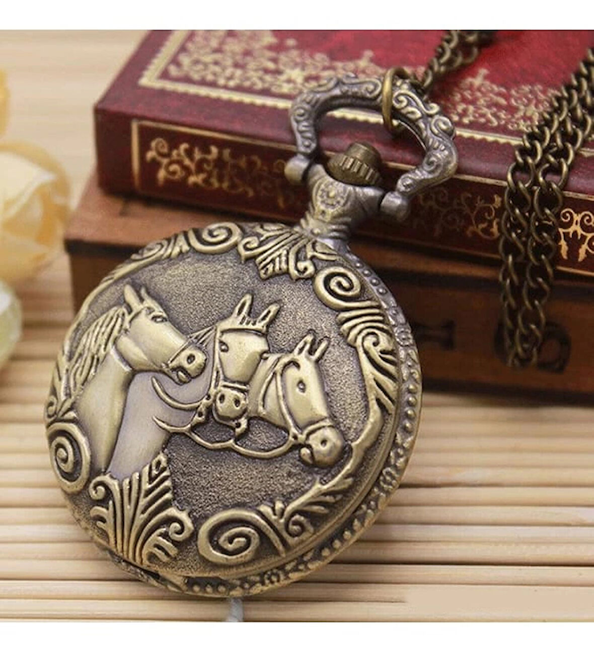 MDB At Büstü Köstekli Saat Model 1