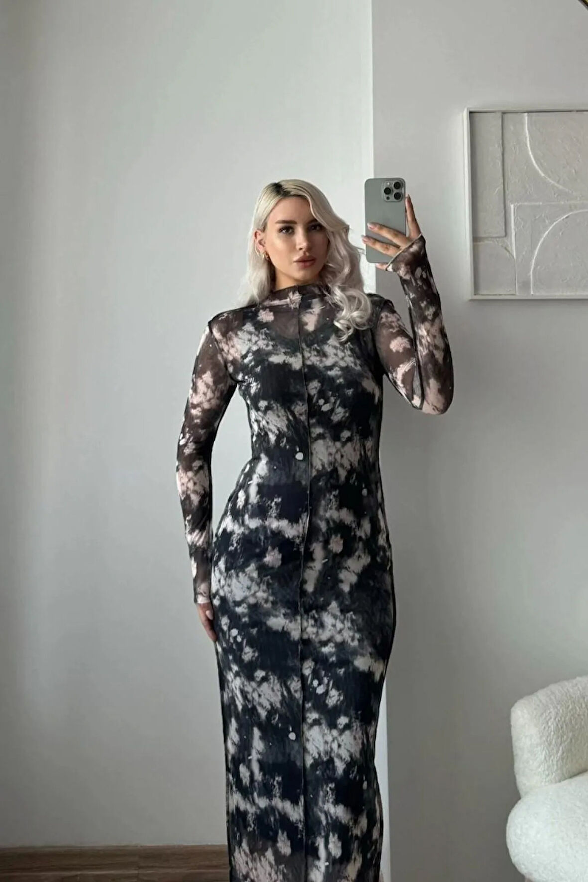 Ters Dikiş Batik Desenli Tül Maxi Elbise