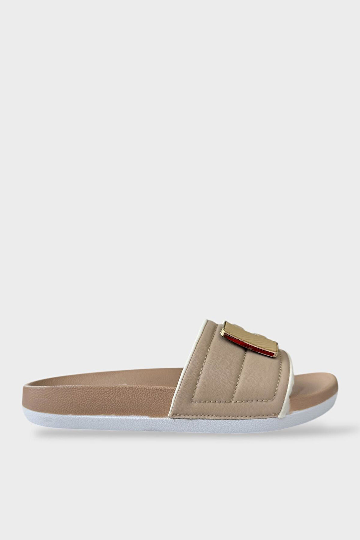 Kadın Günlük Terlik Tokalı Şık Yazlık Ev Plaj Tatil İş Terliği BEJ