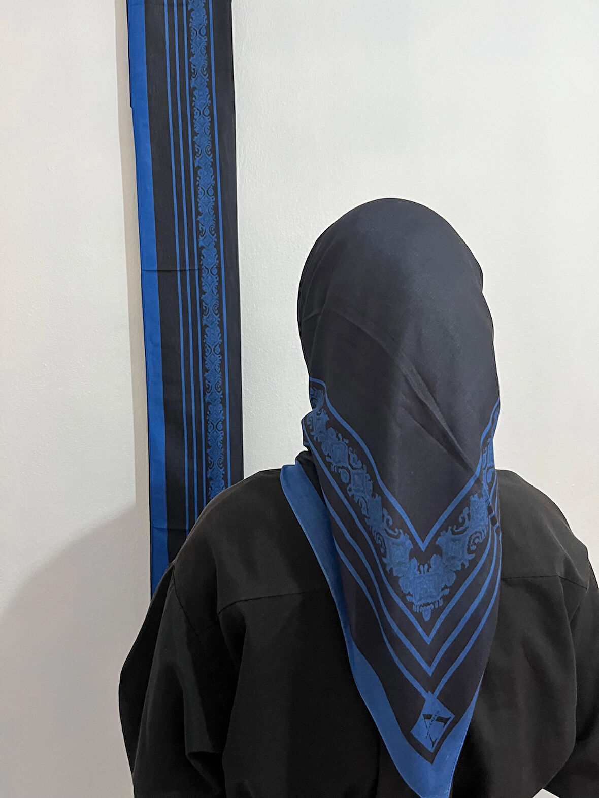 Aminenesil Soft Pamuk Etnik Düz  Lacivert Saks Renk Eşarp