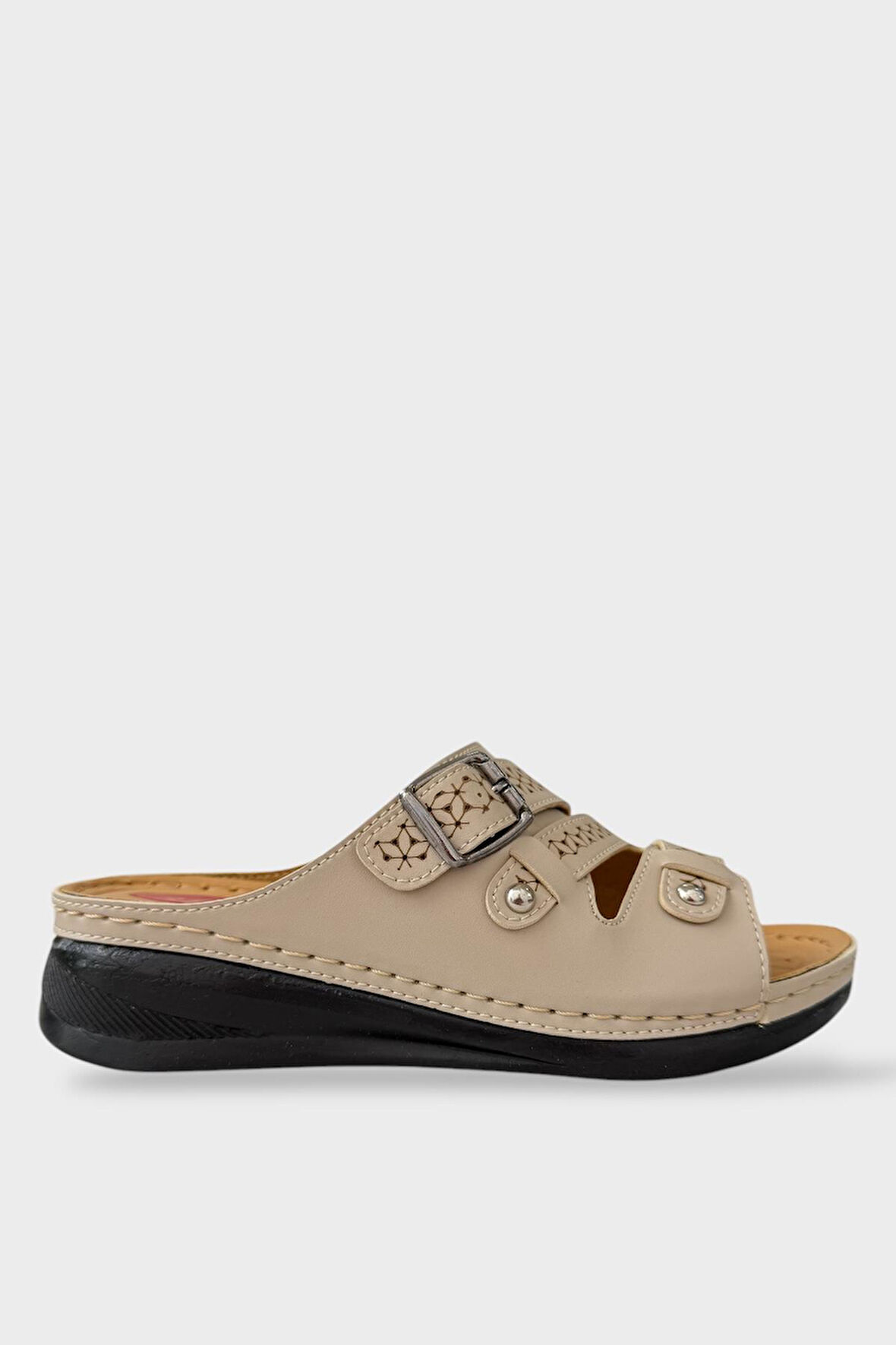 Kadın Günlük Terlik Anatomik Taban Rahat Şık Yazlık Ev Plaj Tatil Terliği KREM