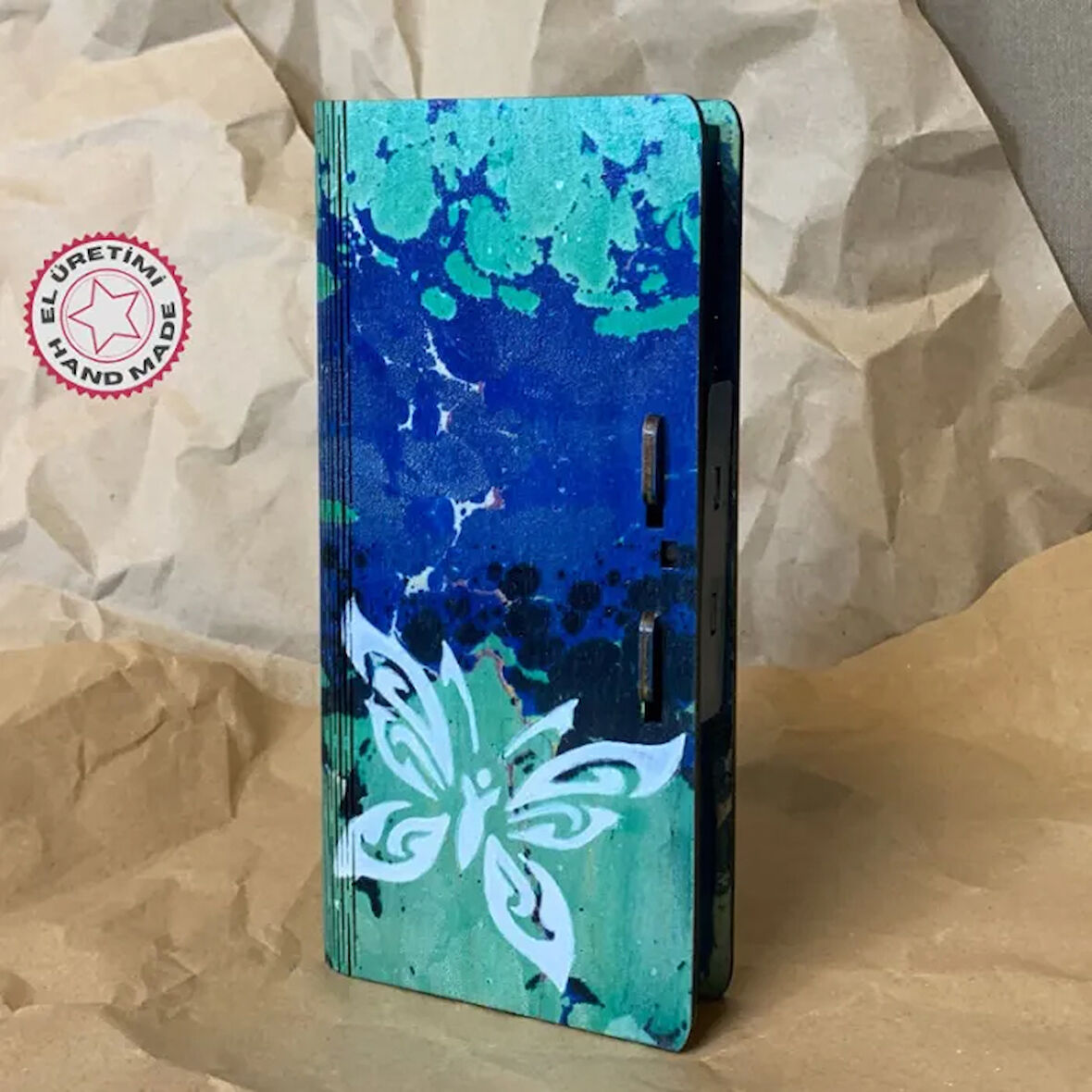 Uretti - Şebnem 6913 - El Yapımı Ahşap Üzeri Ebruli İşlemeli Tasarım Kalem Kutusu - 10 x 20 cm