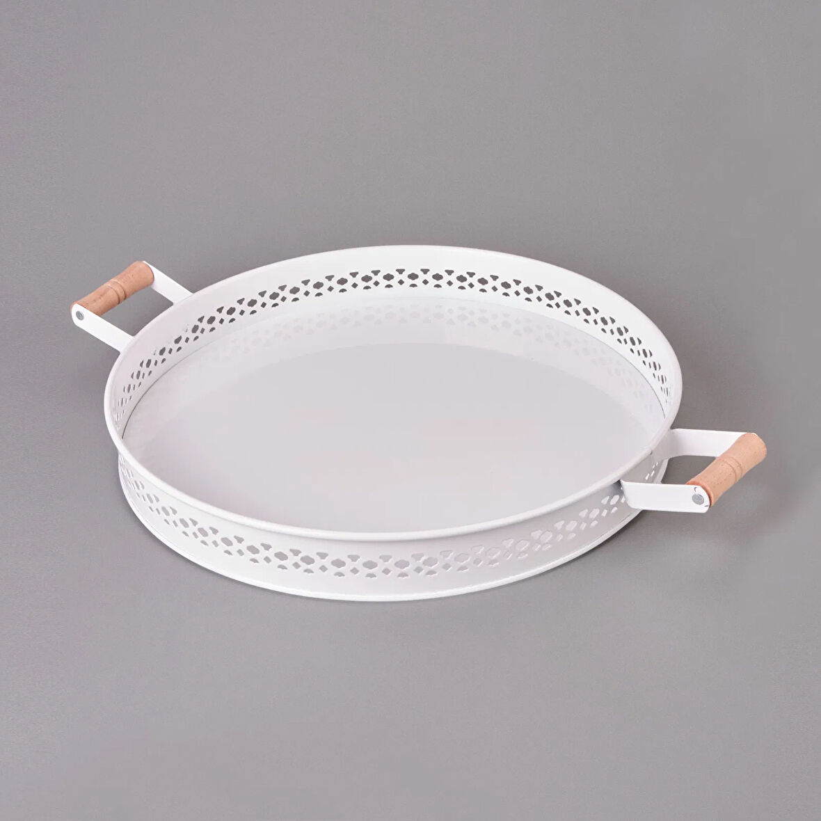 Ahşap Saplı Metal Village Tepsi - 38 cm