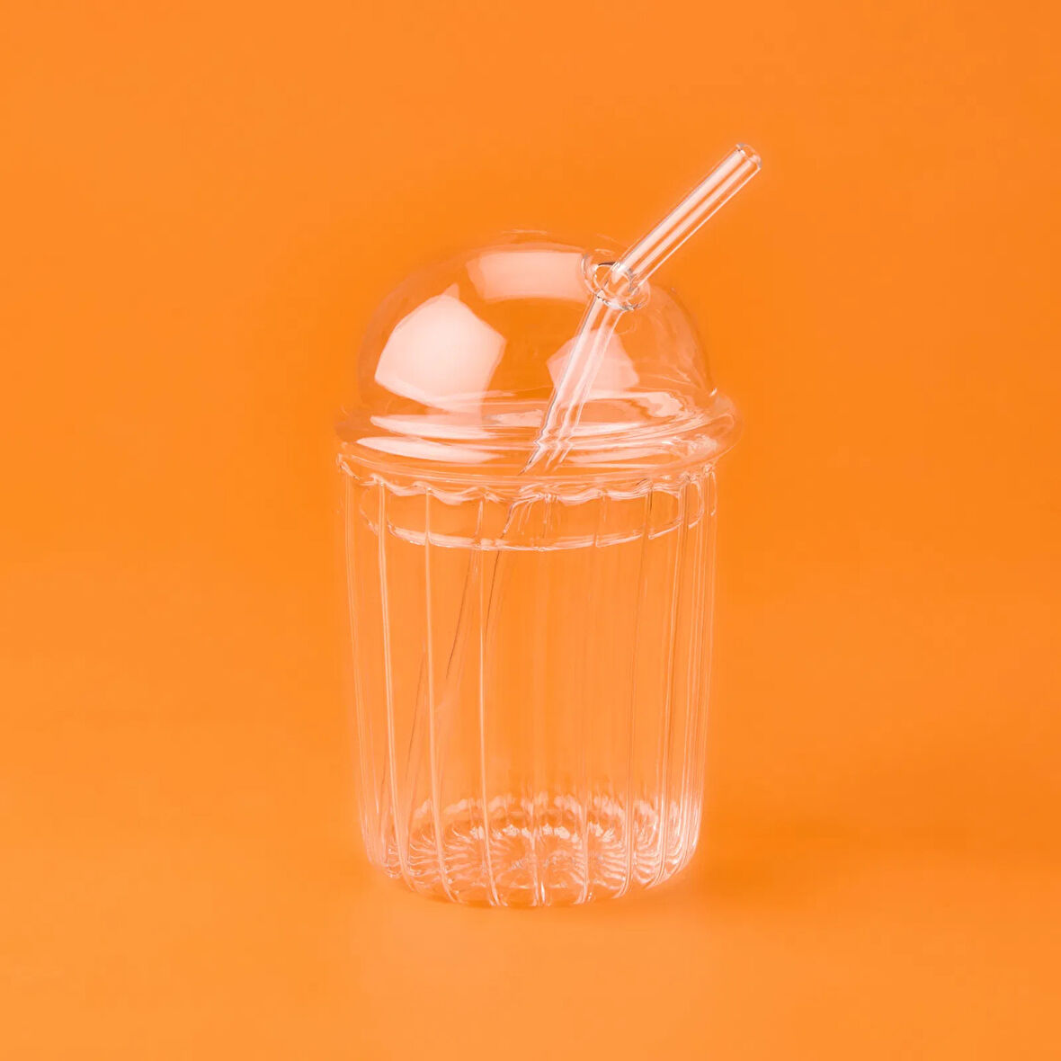 Elbis Büyük Boy Kapaklı Pipetli Bardak - Şeffaf - 490 ml