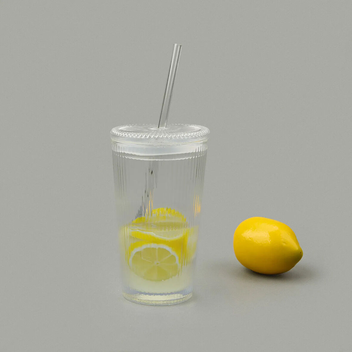 Cam Köşeli Pipetli Bardak - Şeffaf - 1 lt