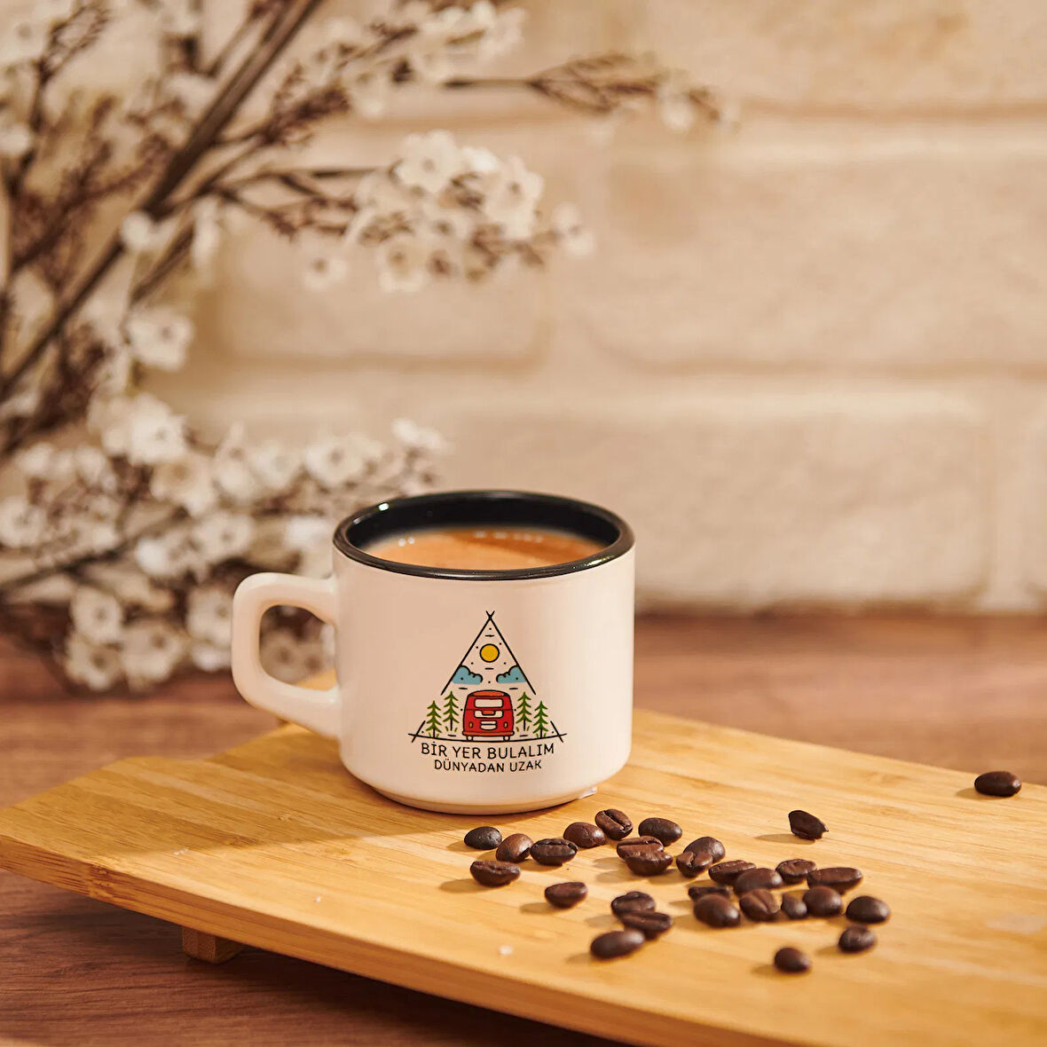 Tasarım Bir Yer Bulalım Dünyadan Uzak Venüs Kupa - Asorti