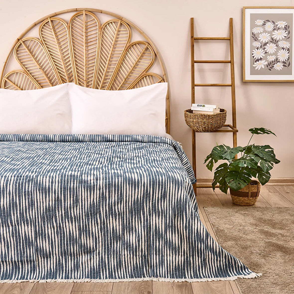 Soft Çizgili Tek Kişilik Yatak Örtüsü - Lacivert - 160x225 cm