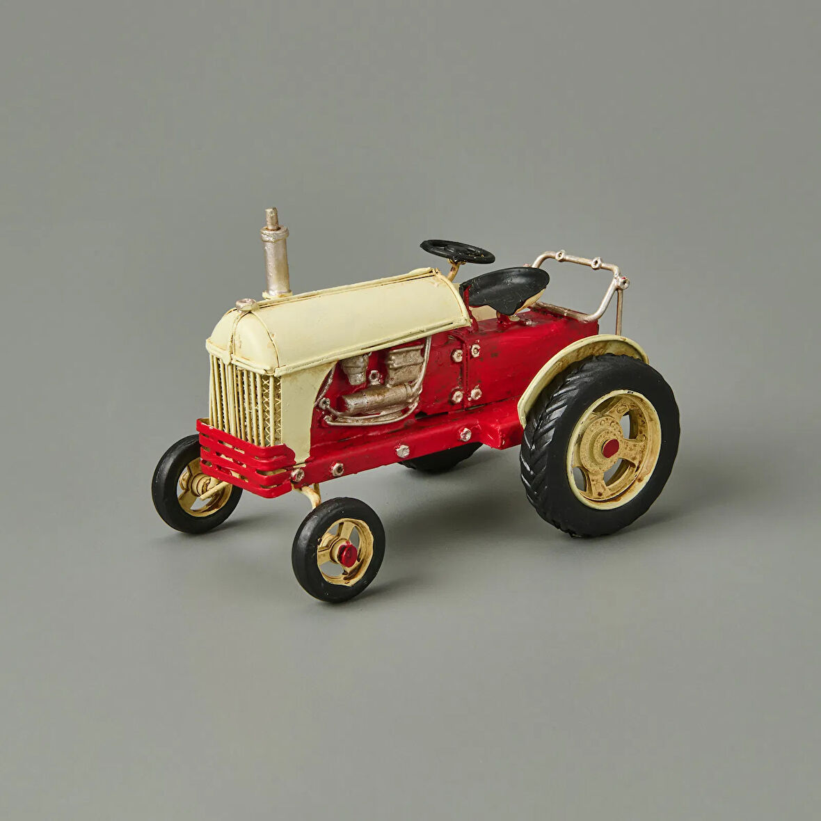 Home Dekoratif Traktör - Kırmızı - 16x11 cm