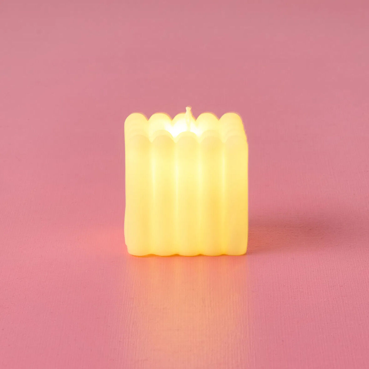 Home Küp Pilli Mum - Beyaz - 5,5x5x5 cm