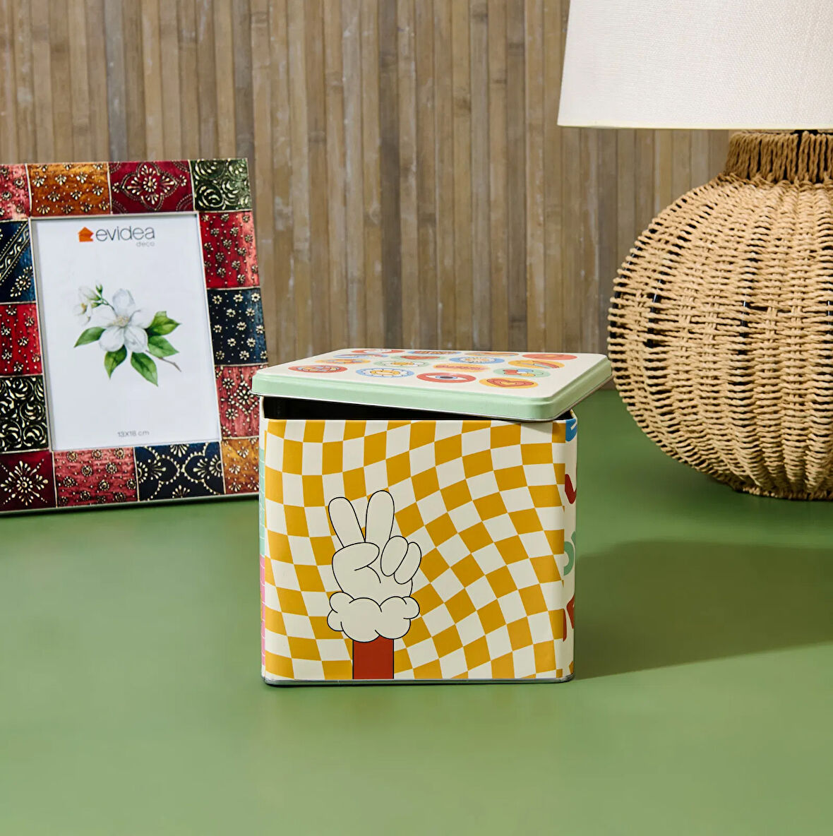 Baskılı Kare Kutu - Renkli - 14 cm