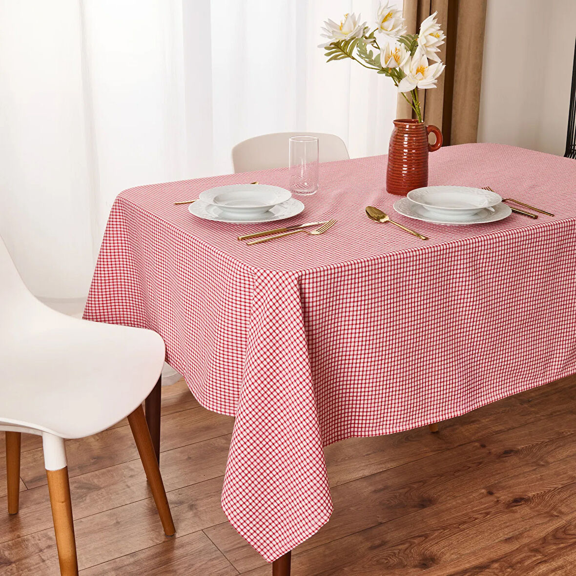 Soft Pötikareli Masa Örtüsü - Kırmızı - 140x200 cm