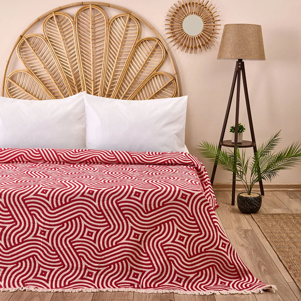 Soft Geometrik Desenli Çift Kişilik Yatak Örtüsü - Kırmızı - 225x250 cm