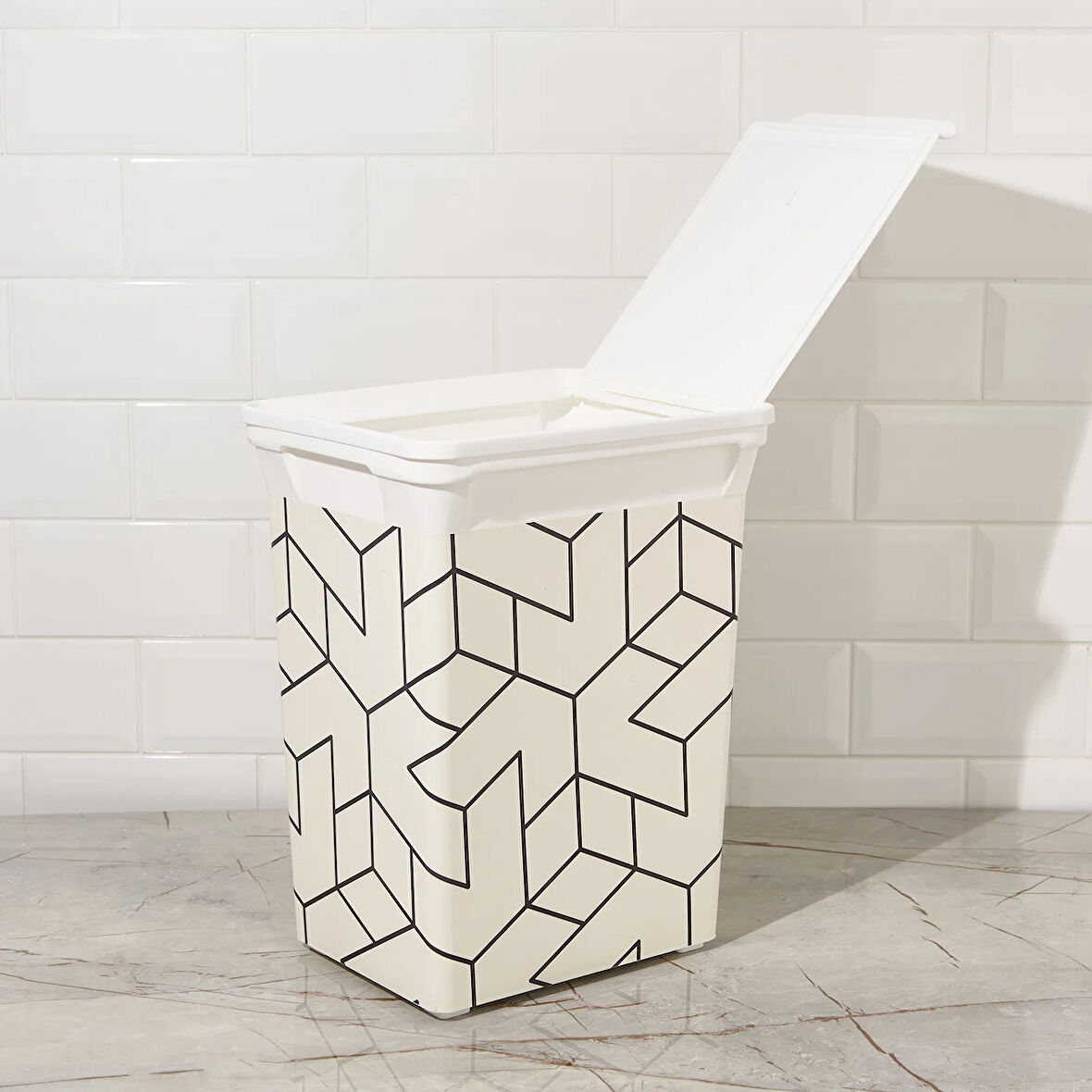 Çizgili Mutfak Çöp Kovası - Beyaz / Siyah - 20 lt