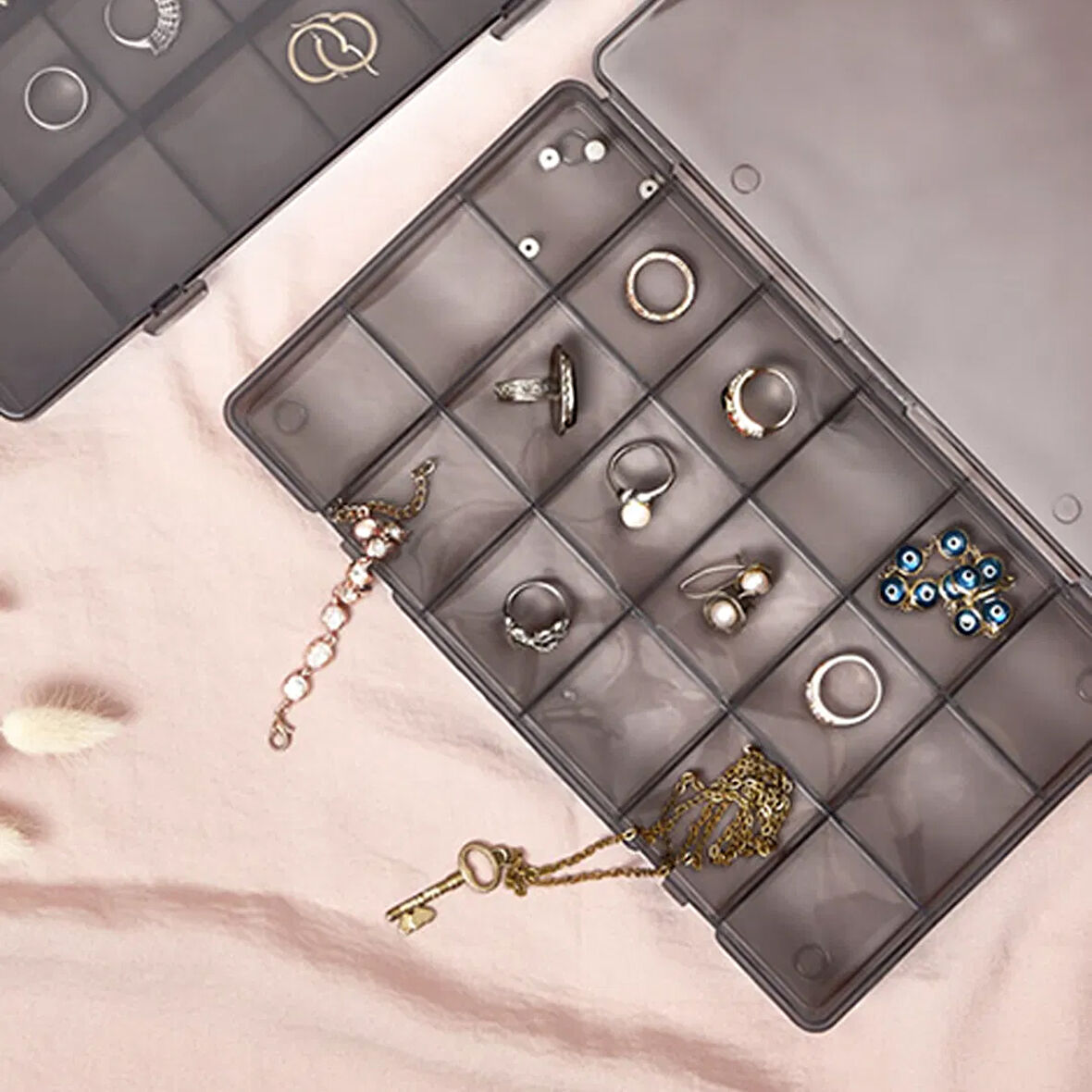 18 Bölmeli Takı Organizeri - Asorti