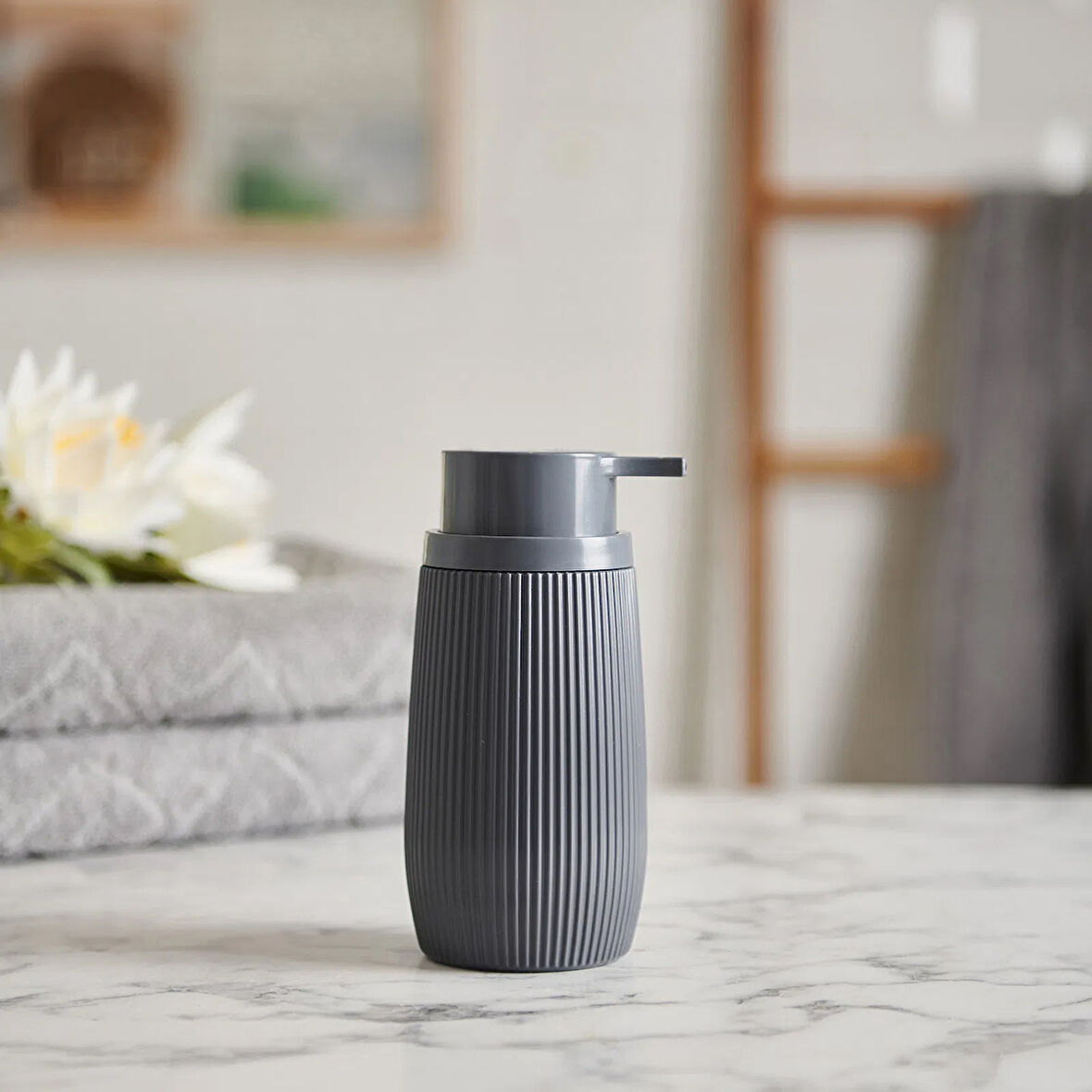 Home Çizgili Yuvarlak Sıvı Sabunluk - Asorti