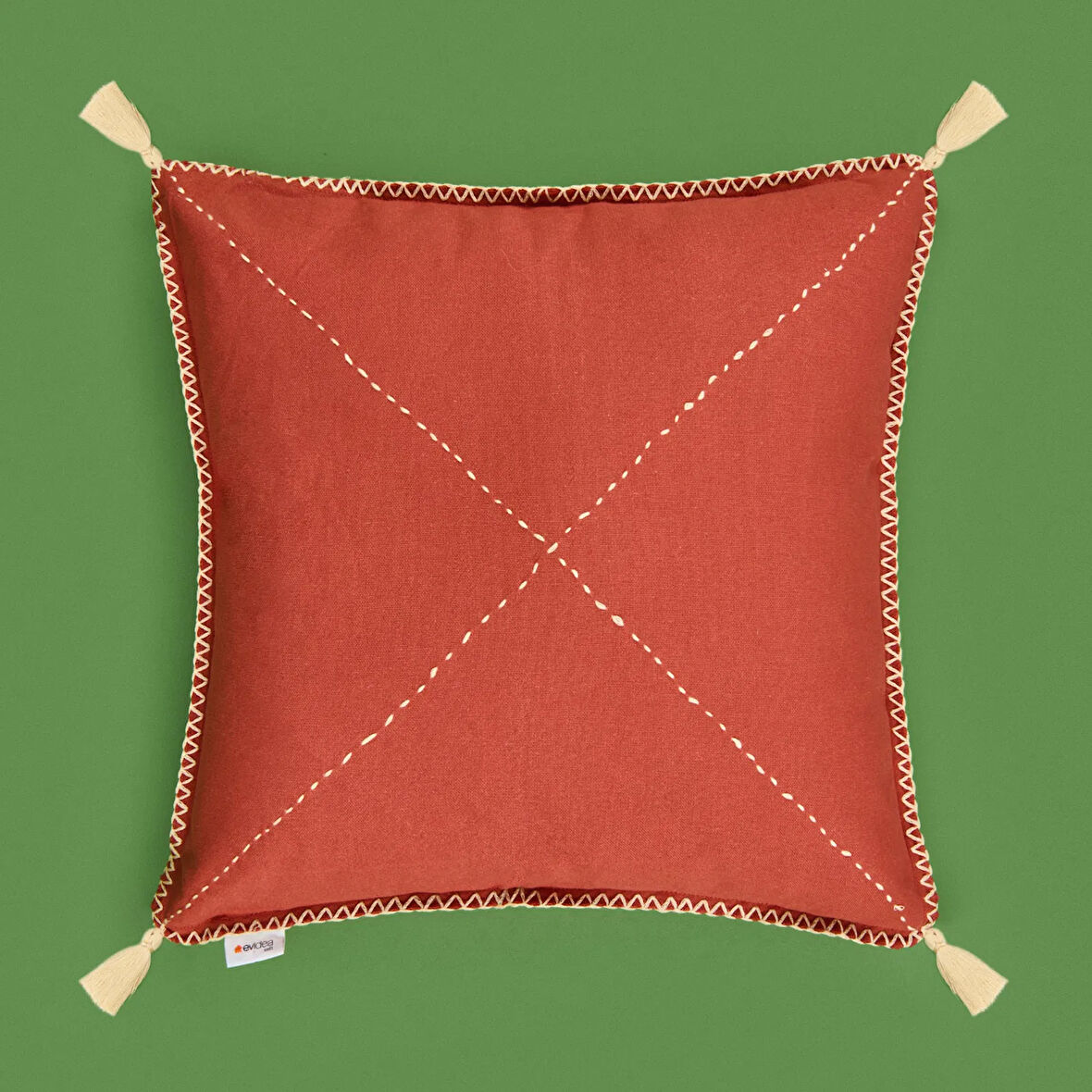 Soft Colorful Püskül Detaylı Kırlent - Kiremit - 40x40 cm