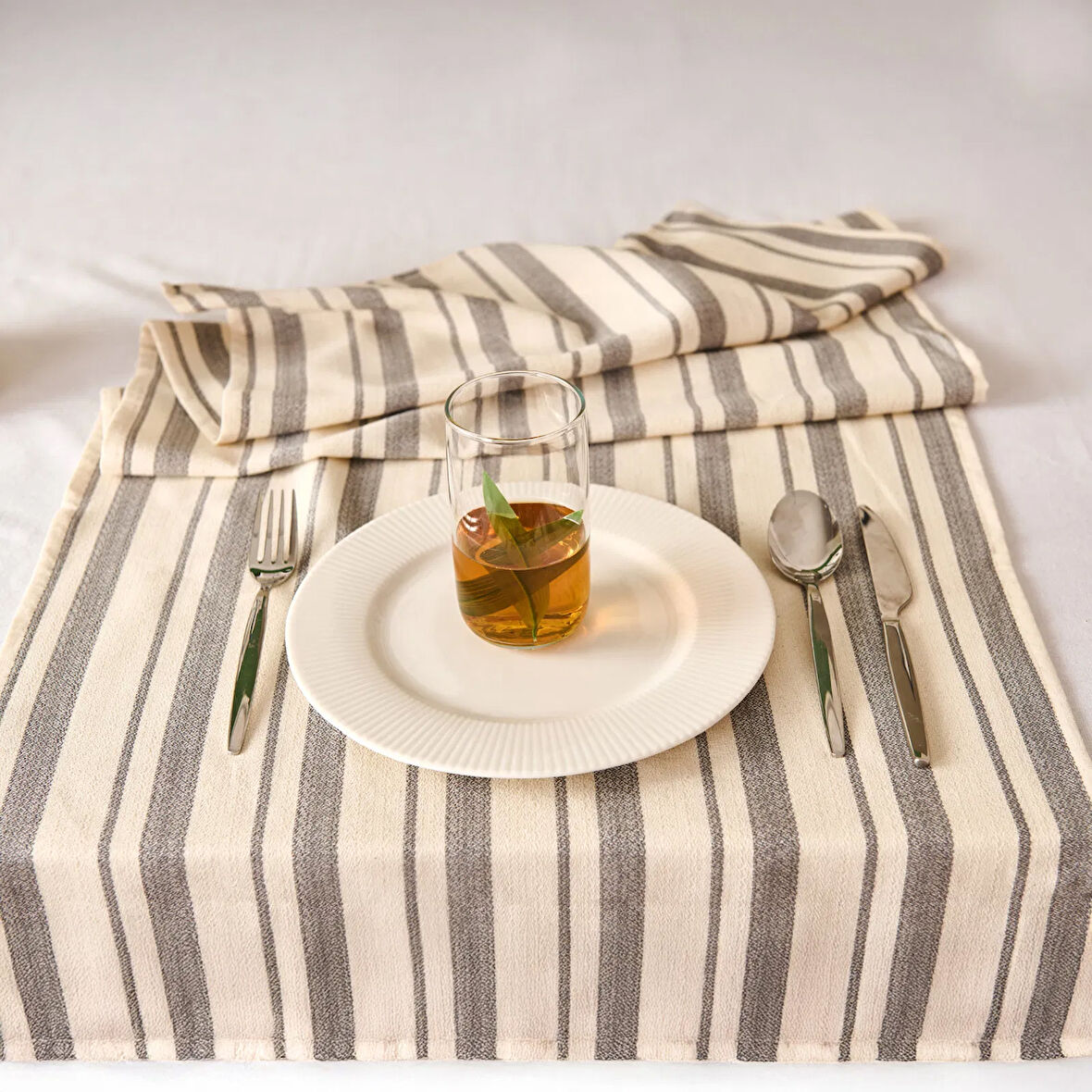 Soft Alno Runner - Ekru / Antrasit - 50x140 cm