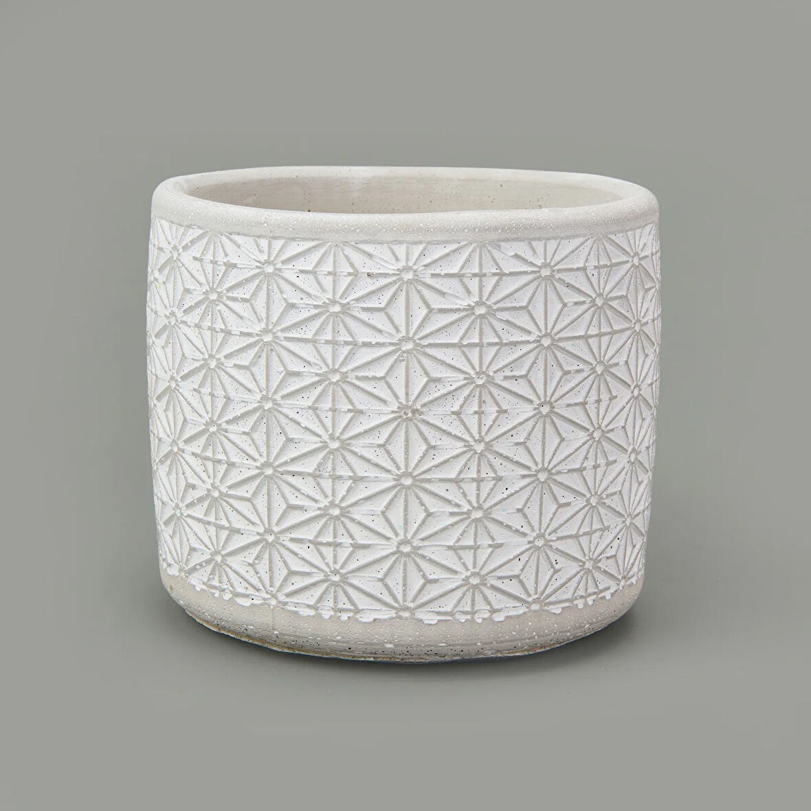 Yıldız Desenli Beton Saksı - Beyaz - 14x12,5 cm