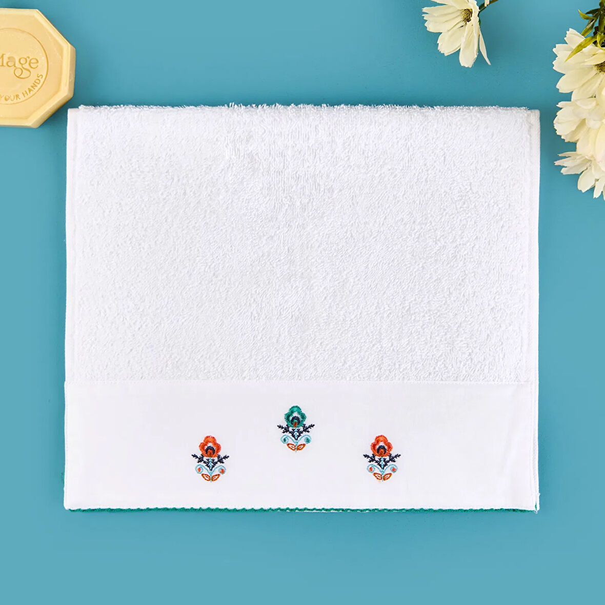 Soft Urban Delight Nakışlı El Havlusu - Ekru - 30x50 cm