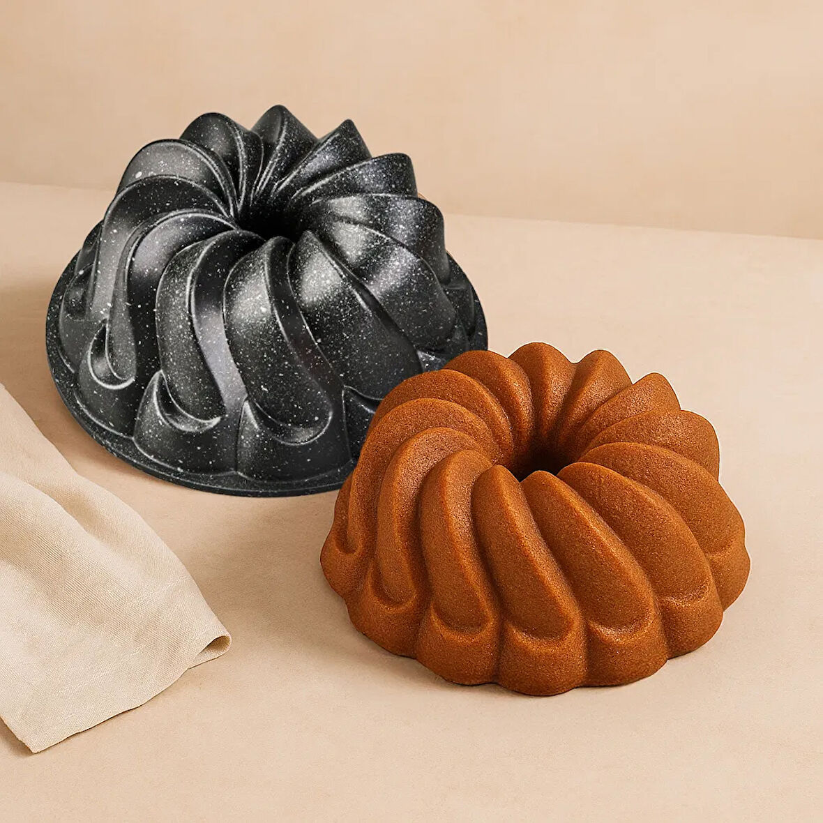 Kitchen Nirvana Girdap Kek Kalıbı - Antrasit - 24 cm