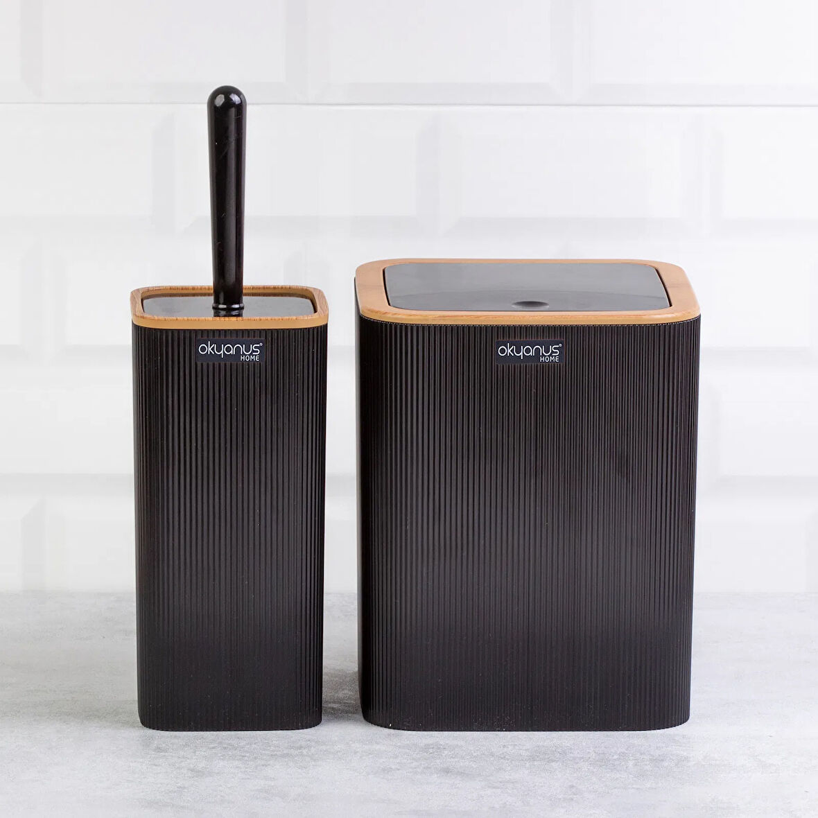 Home Çizgili 2'li Ahşap Desenli Banyo Aksesuar Seti - Siyah