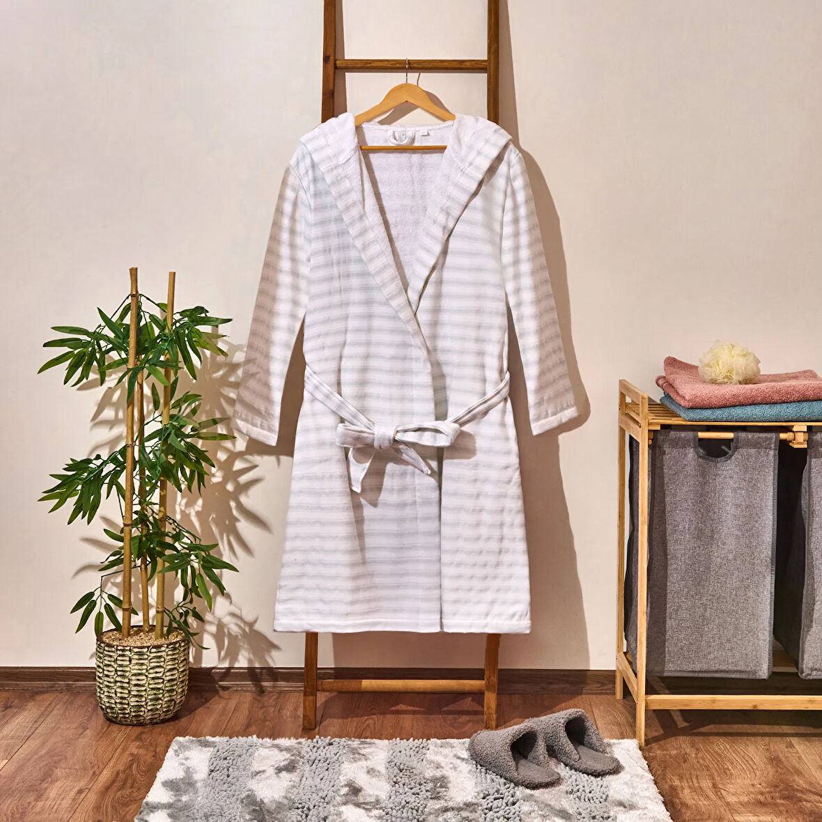 Soft Kapüşonlu Çizgili Erkek Bornoz - Beyaz / Mavi - L / XL