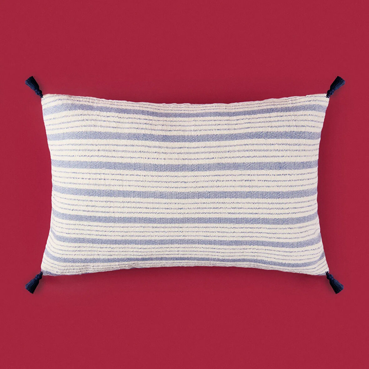 Soft Sun Madness Püsküllü Kırlent - Ekru - 30x50 cm