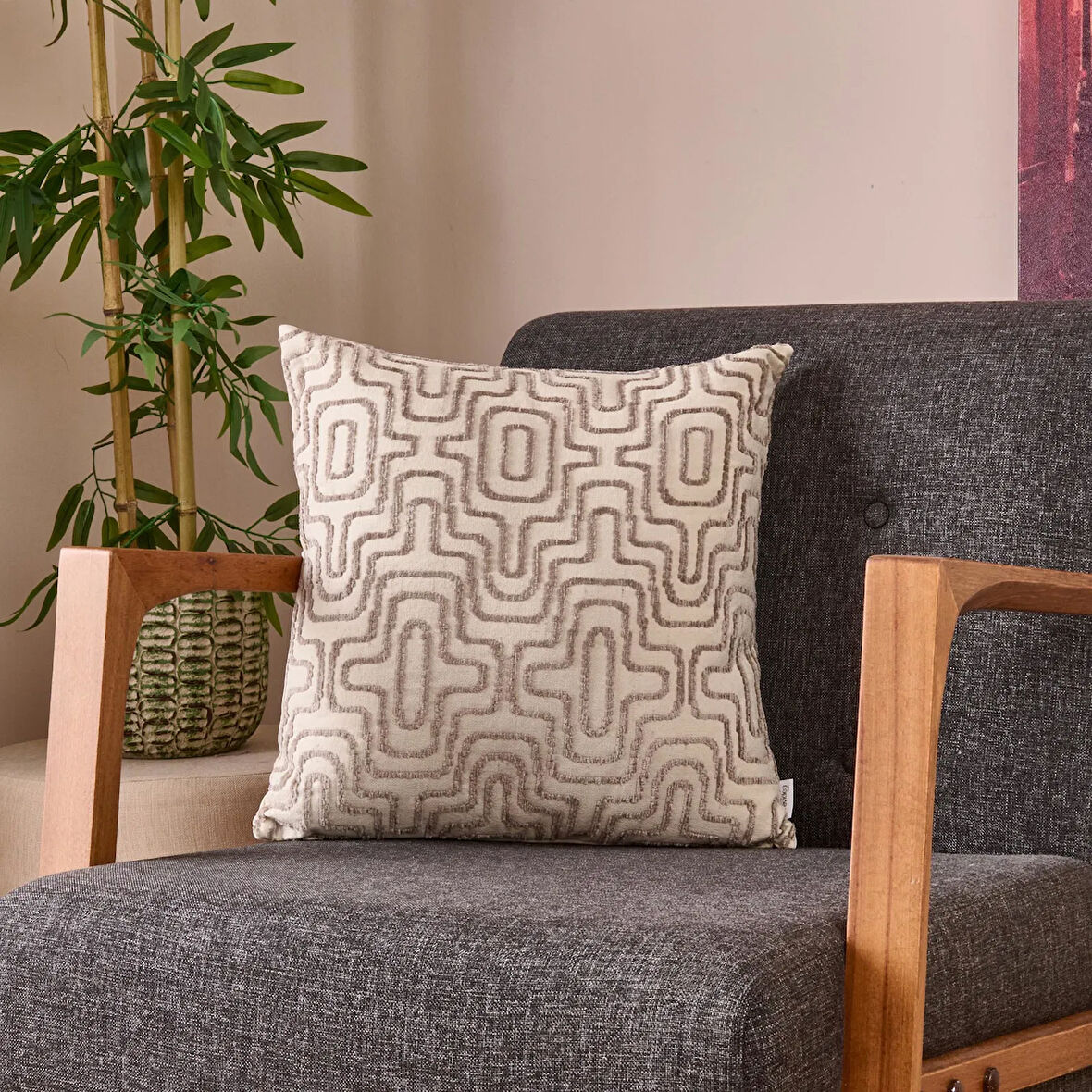 Soft Hugis Kırlent - Bej - 43x43 cm