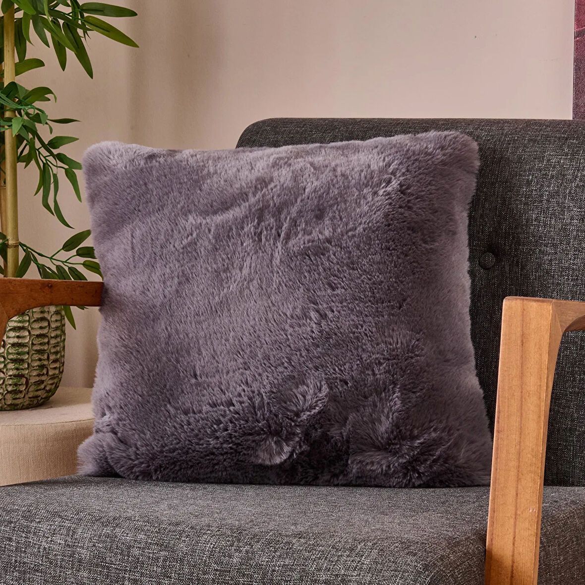 Soft Post Kırlent - Antrasit - 45x45 cm