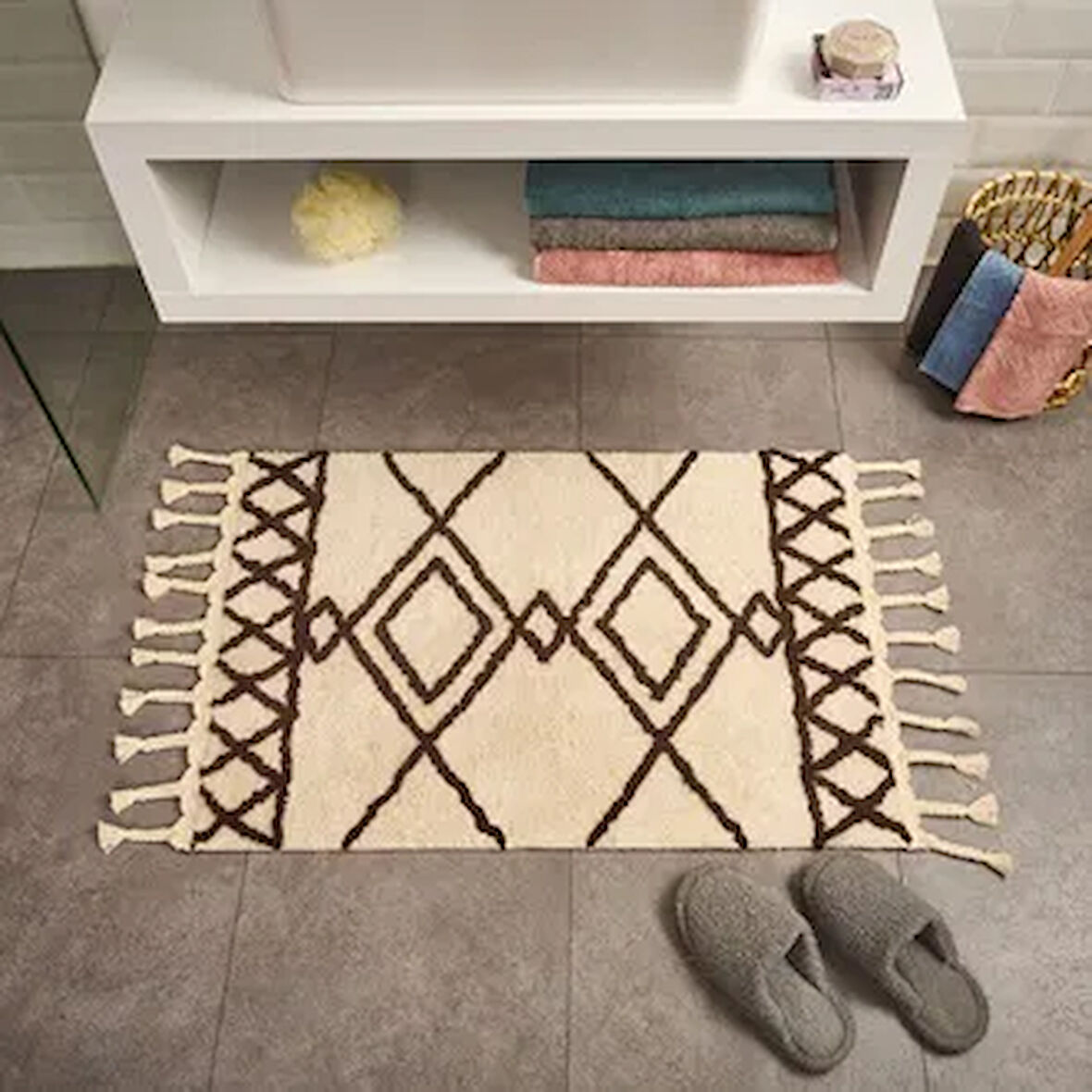 Soft Tufting Çiçekli Banyo Paspası - Ekru - 60x90 cm