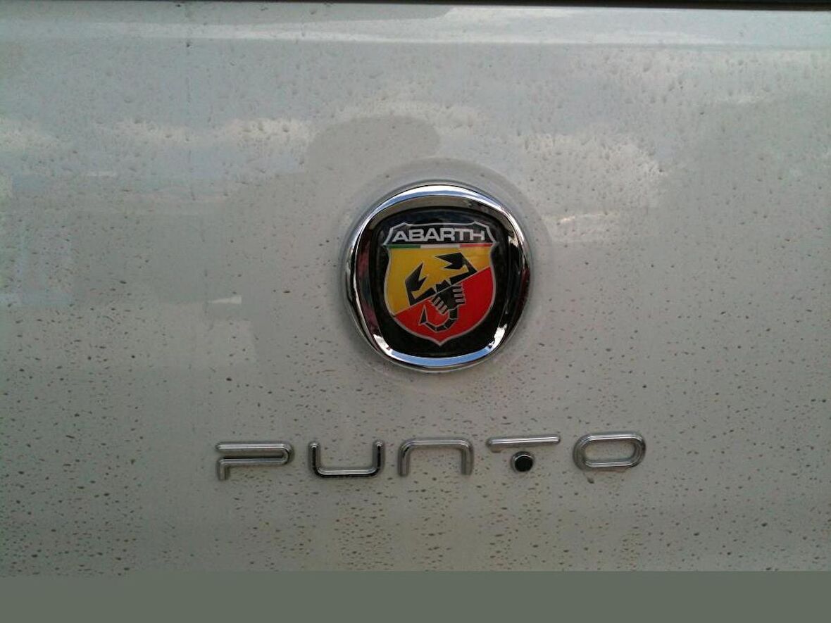 Punto Evo Abarth Logo Arka Dokunmatik