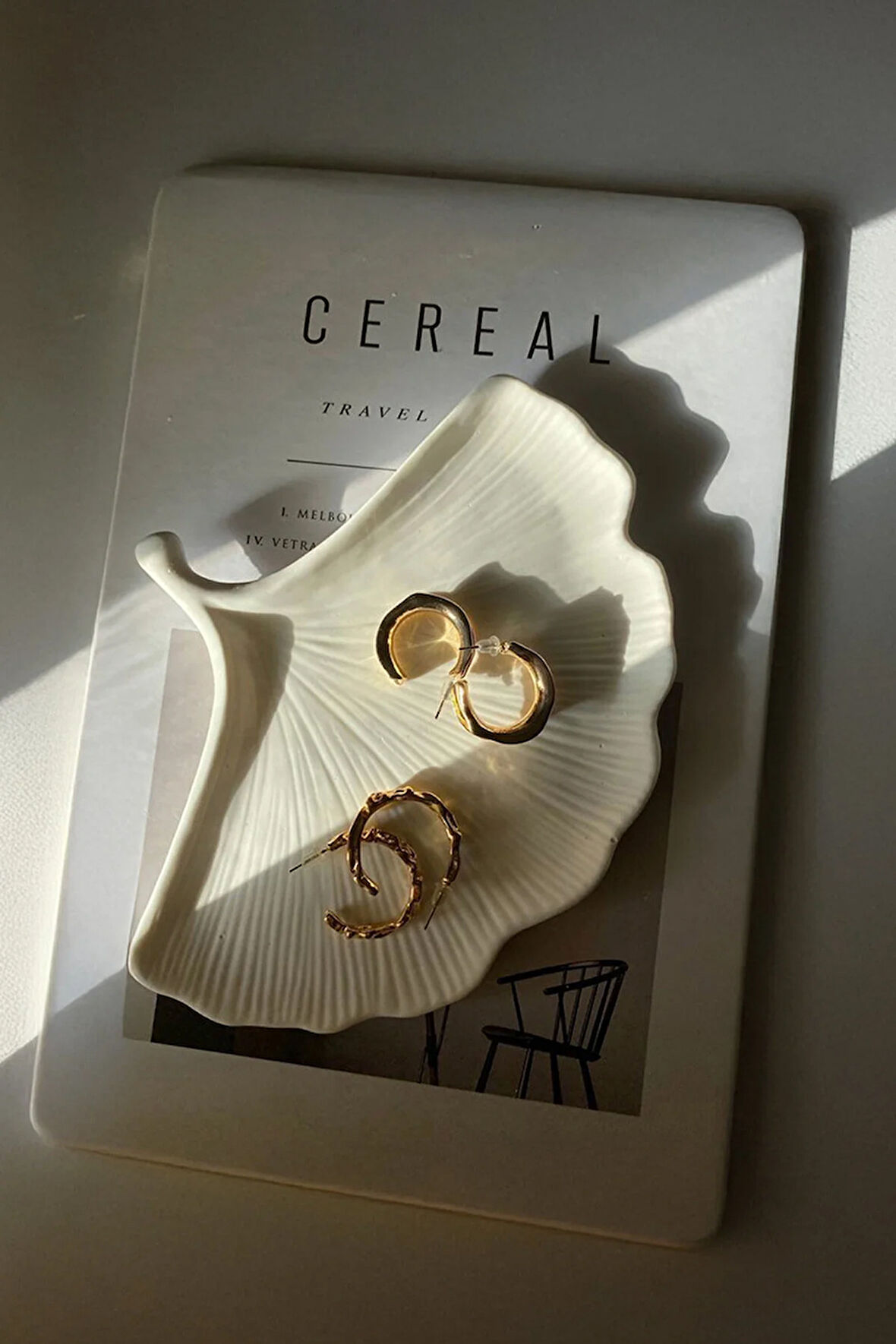 Beyaz Dekoratif Istiridye Sunum Takı Tepsisi