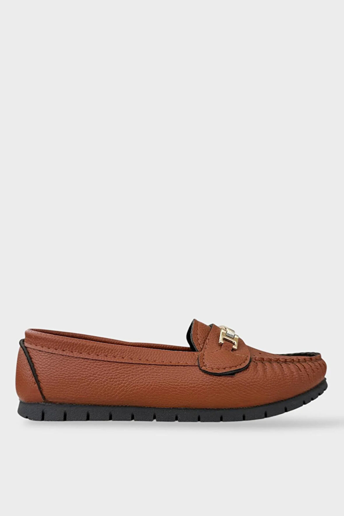 Kadın Delikli Tokalı Babet Ayakkabı TABA