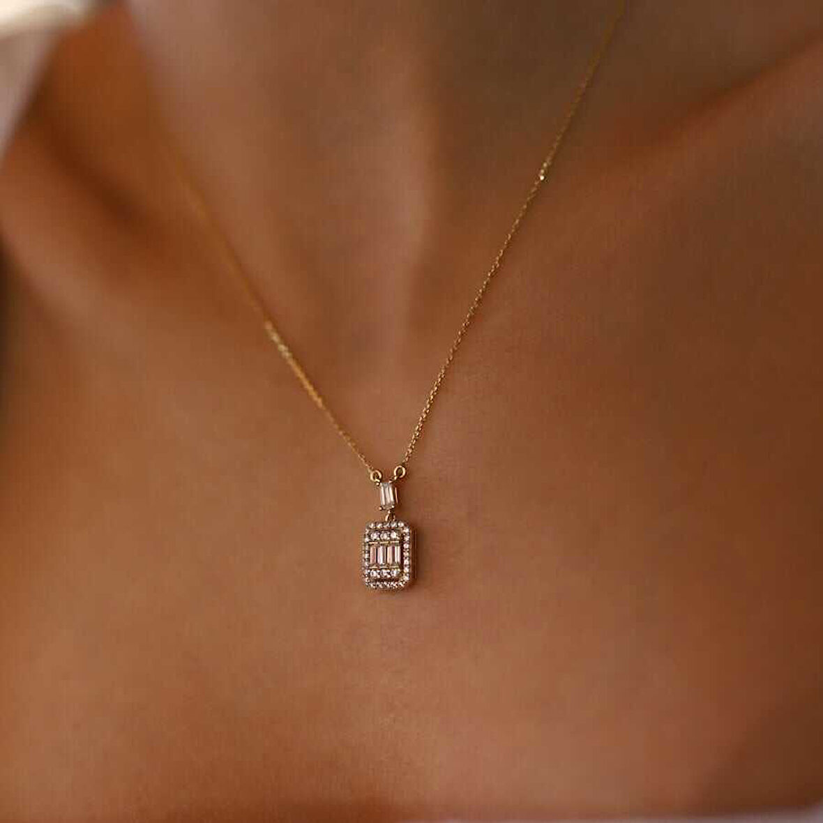 Parçalı Baget Kolye