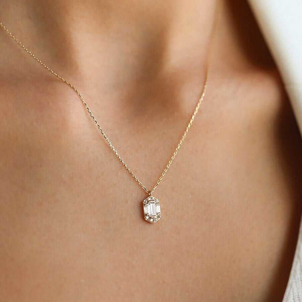 Sonsuz Pırıltı Baget Kolye