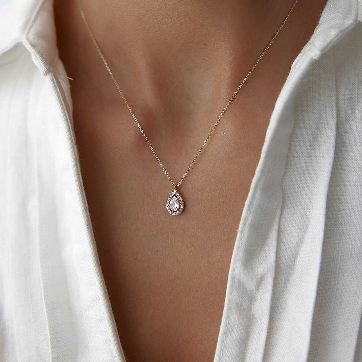 Moonlit Drop Damla Baget Kolye