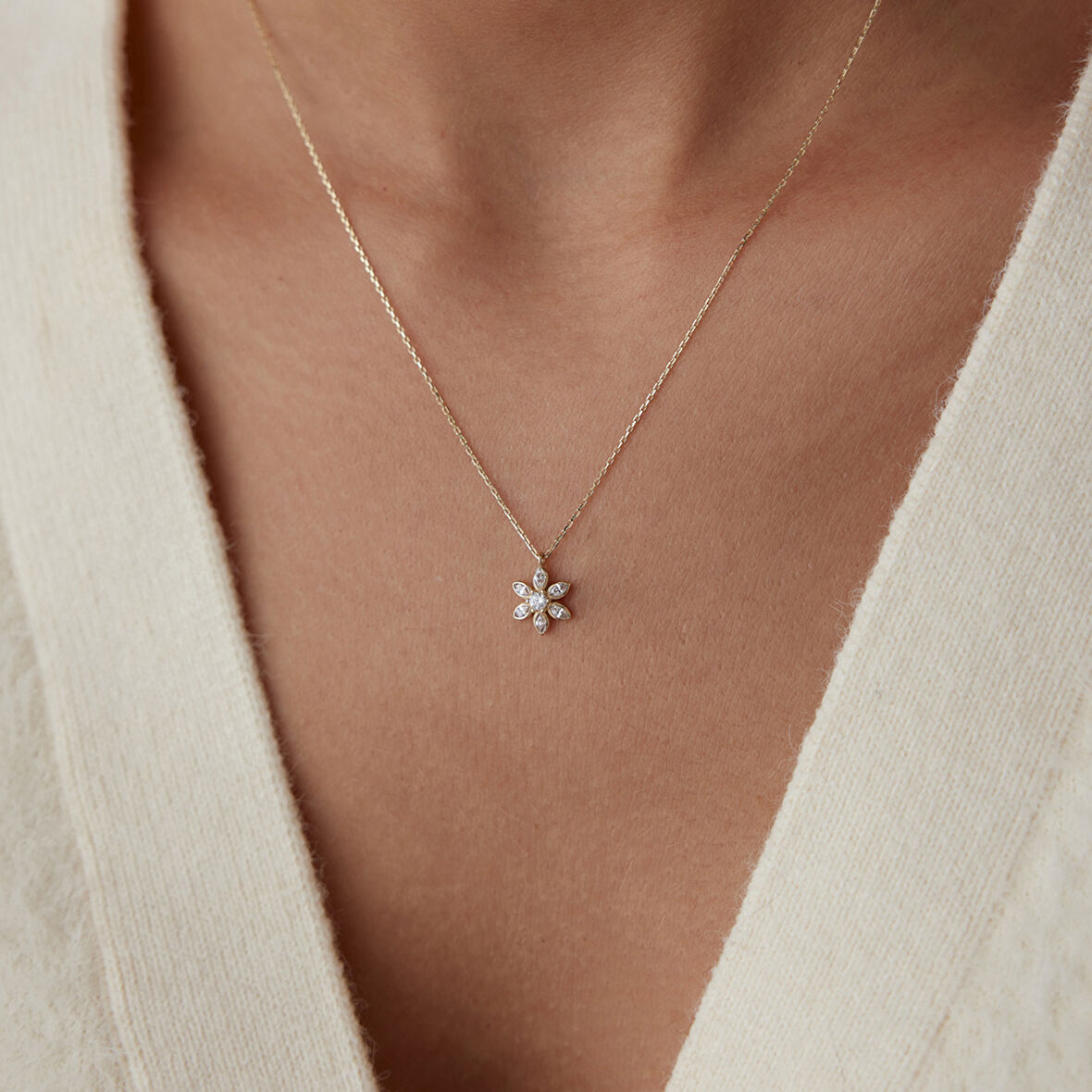 Erodium Taşlı Kolye