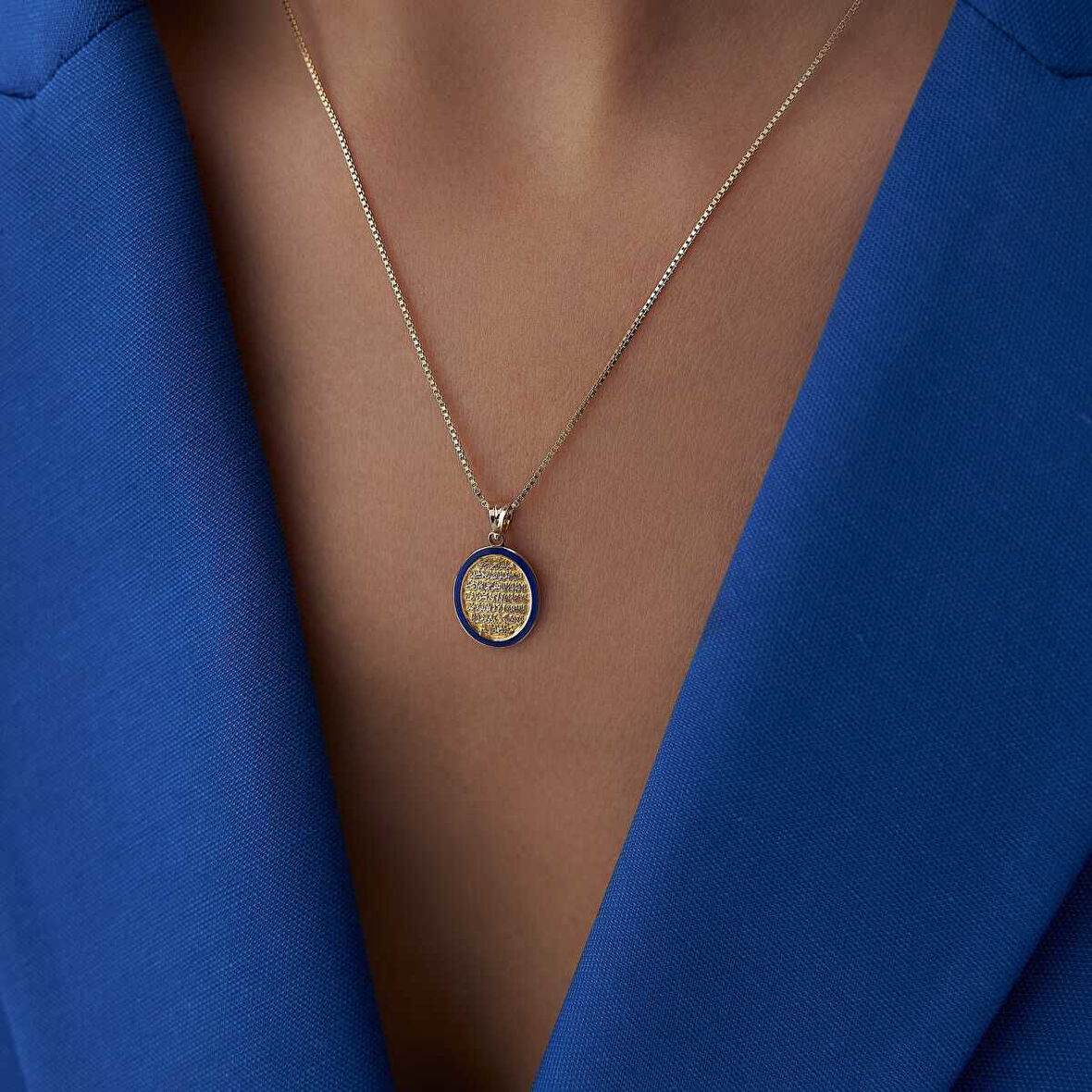 Mineli Lacivert Oval  Dua Kolye