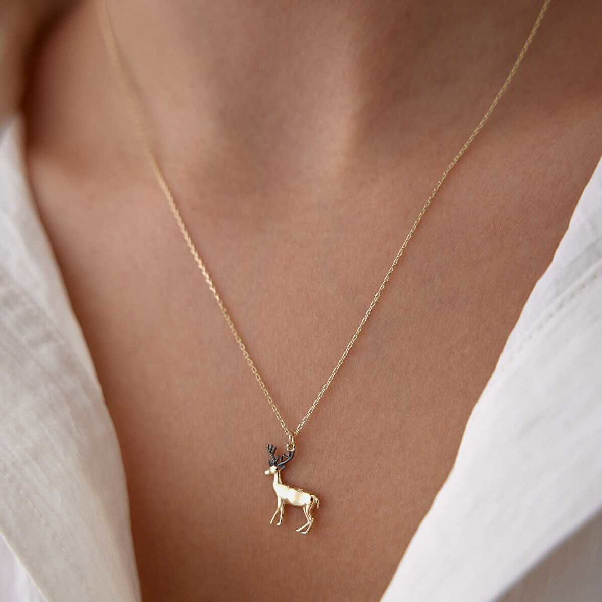 Ren Geyiği Kolye